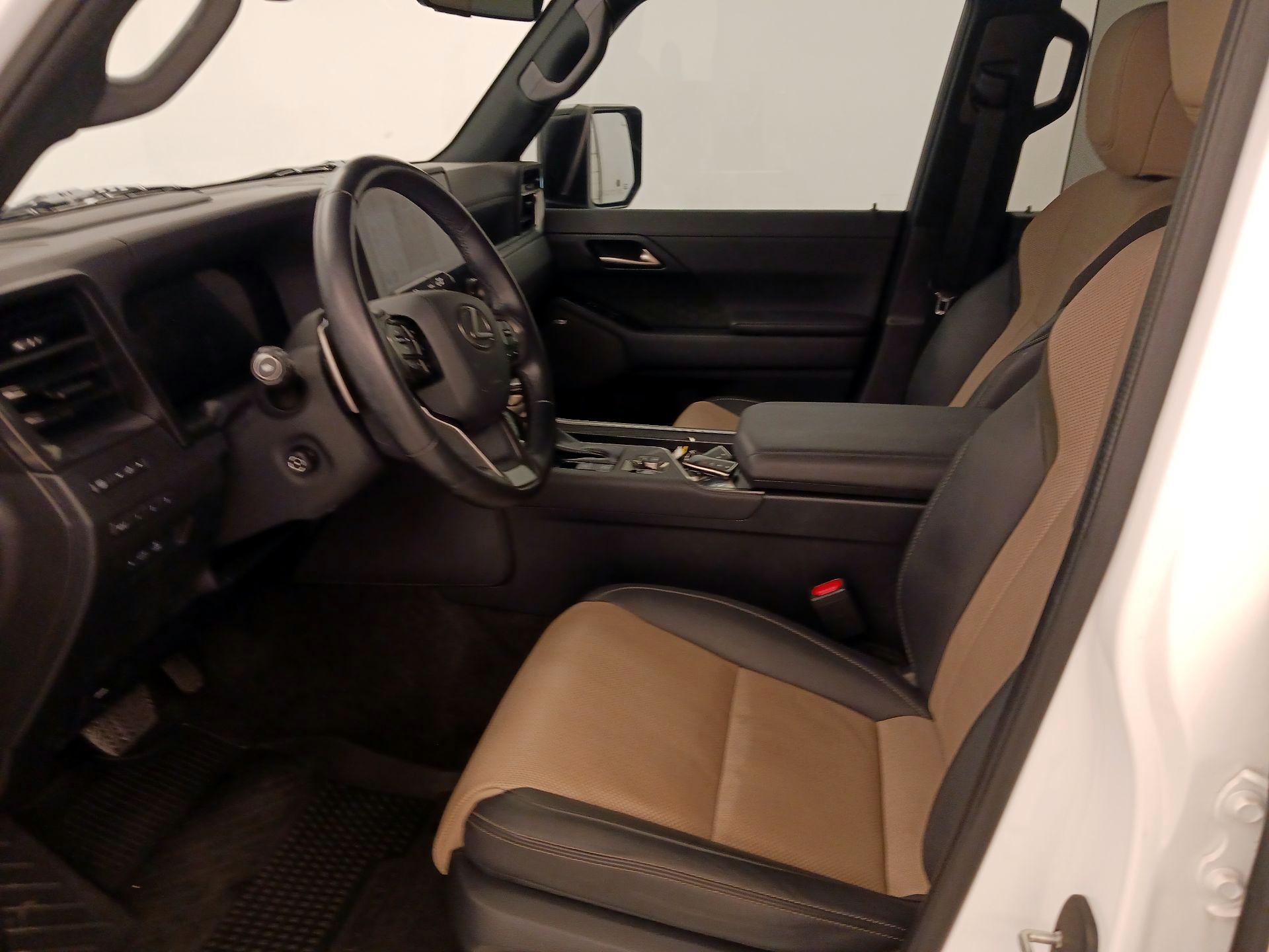 Thumbnail: 2024 Lexus GX - 11