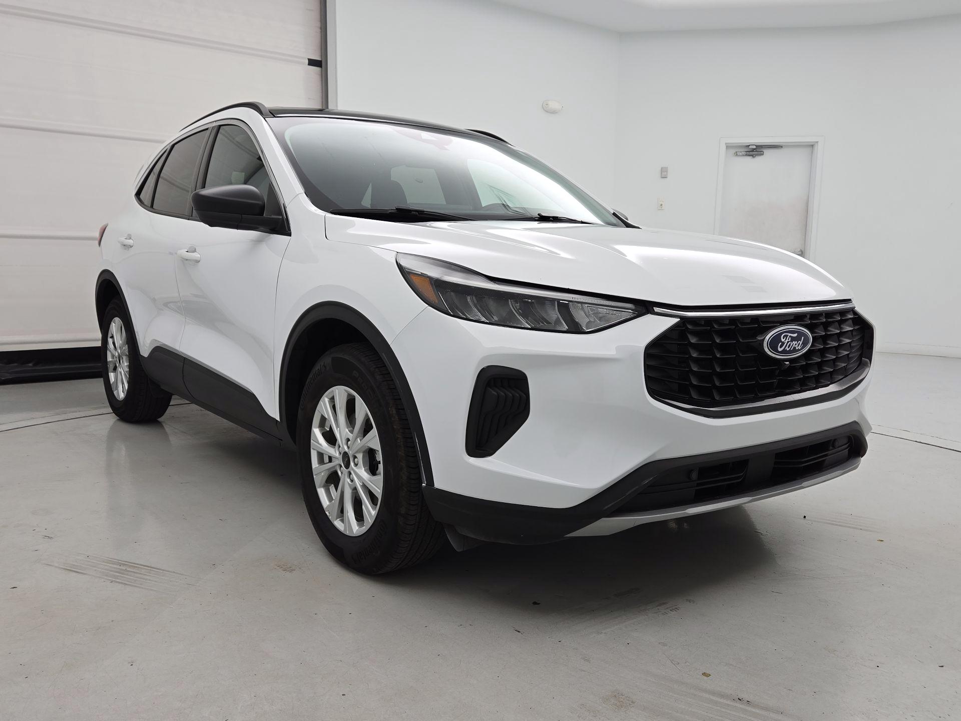 Thumbnail: 2024 Ford Escape - 1
