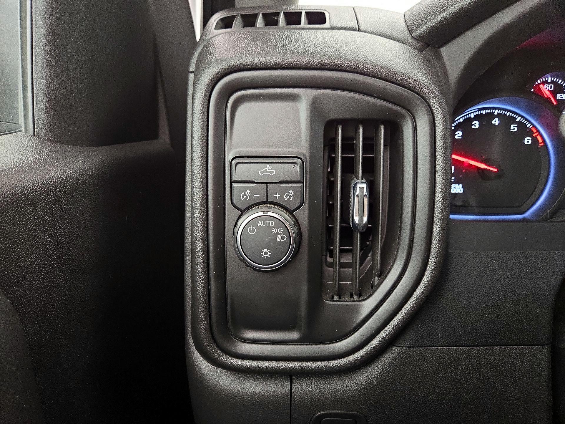 Thumbnail: 2024 Chevrolet Silverado 1500 - 13
