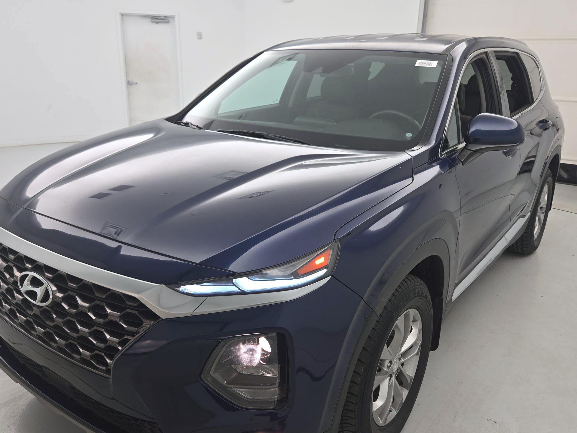 Thumbnail: 2020 Hyundai Santa Fe - 3