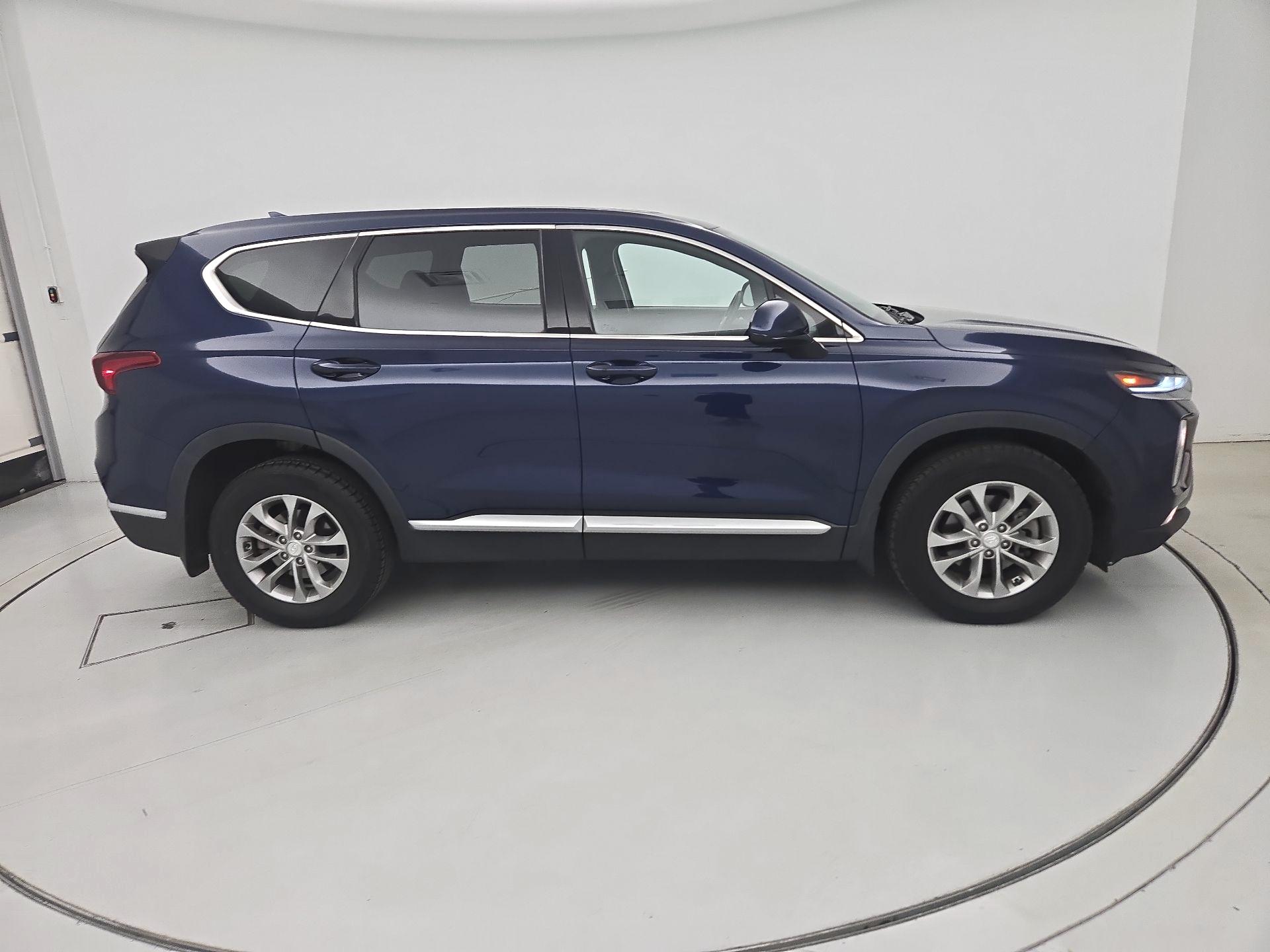 Thumbnail: 2020 Hyundai Santa Fe - 4