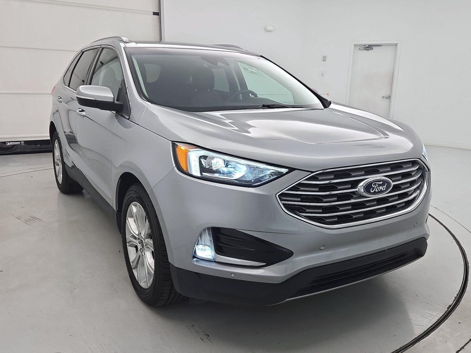2020 Ford Edge Titanium - Photo 1