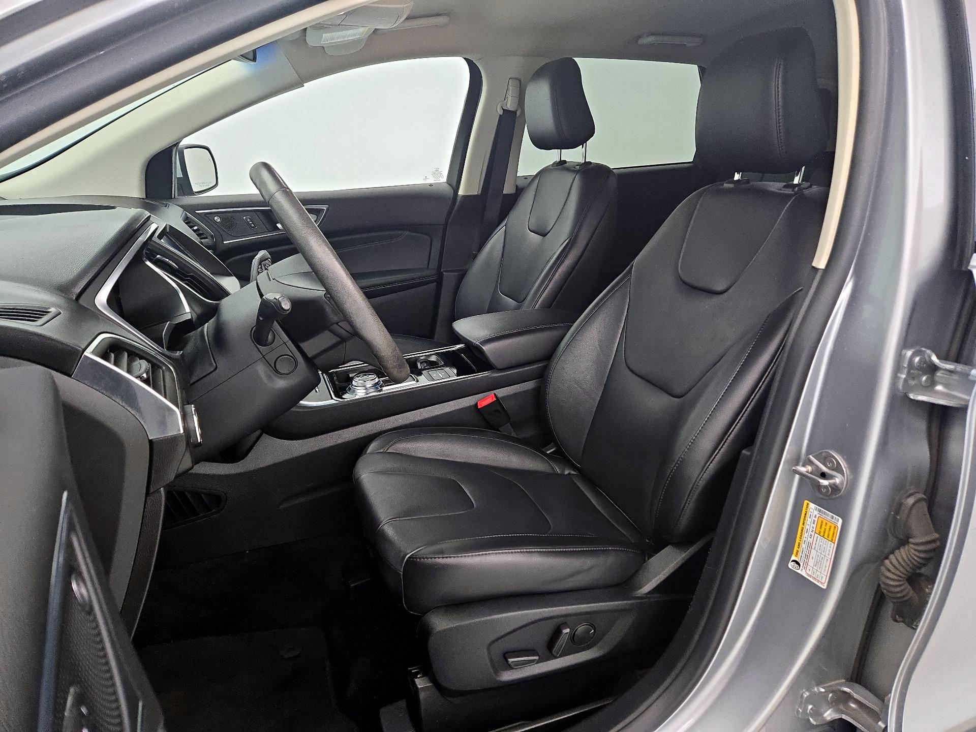 Thumbnail: 2020 Ford Edge - 9