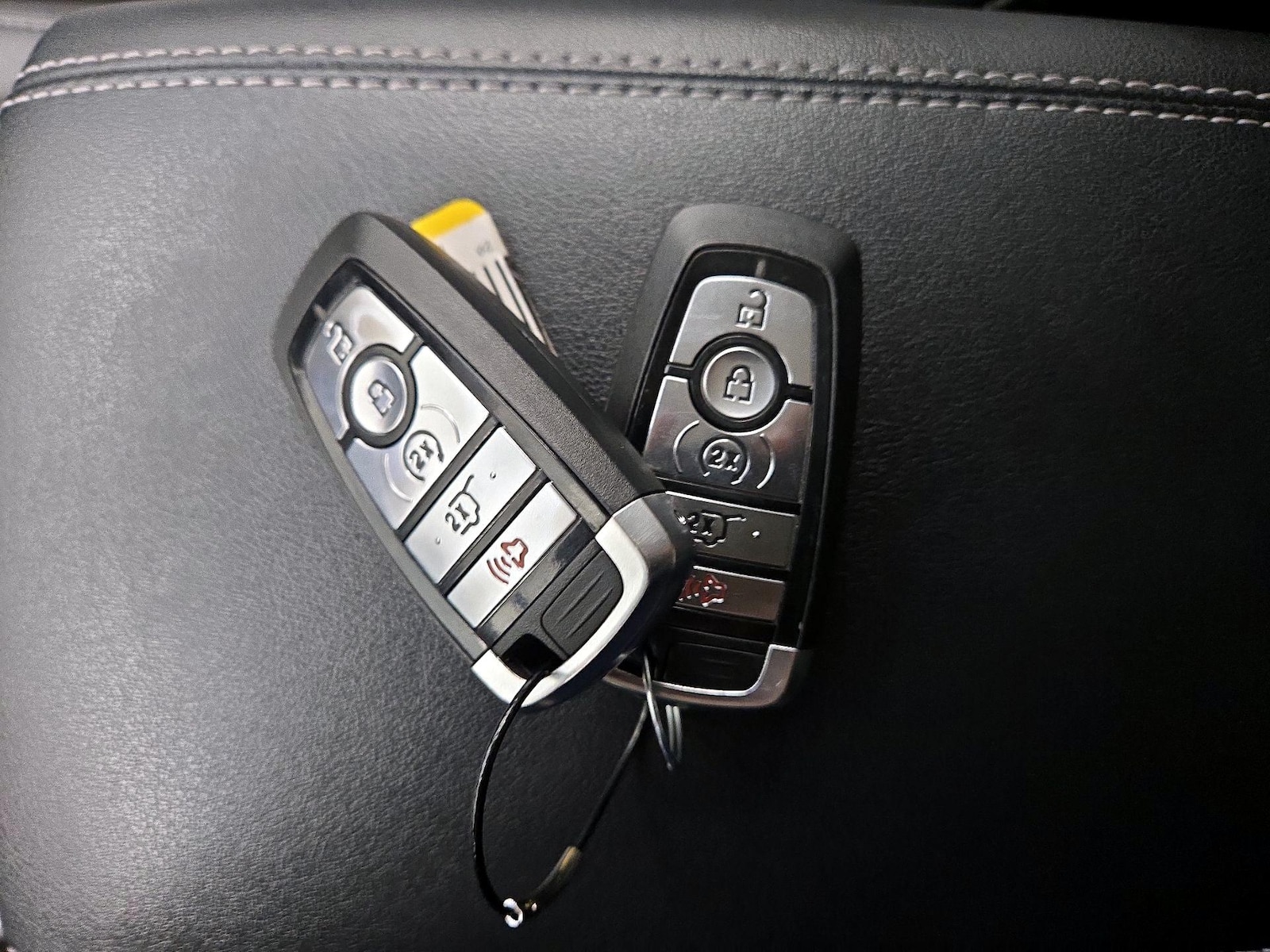 2020 Ford Edge Titanium - Photo 21