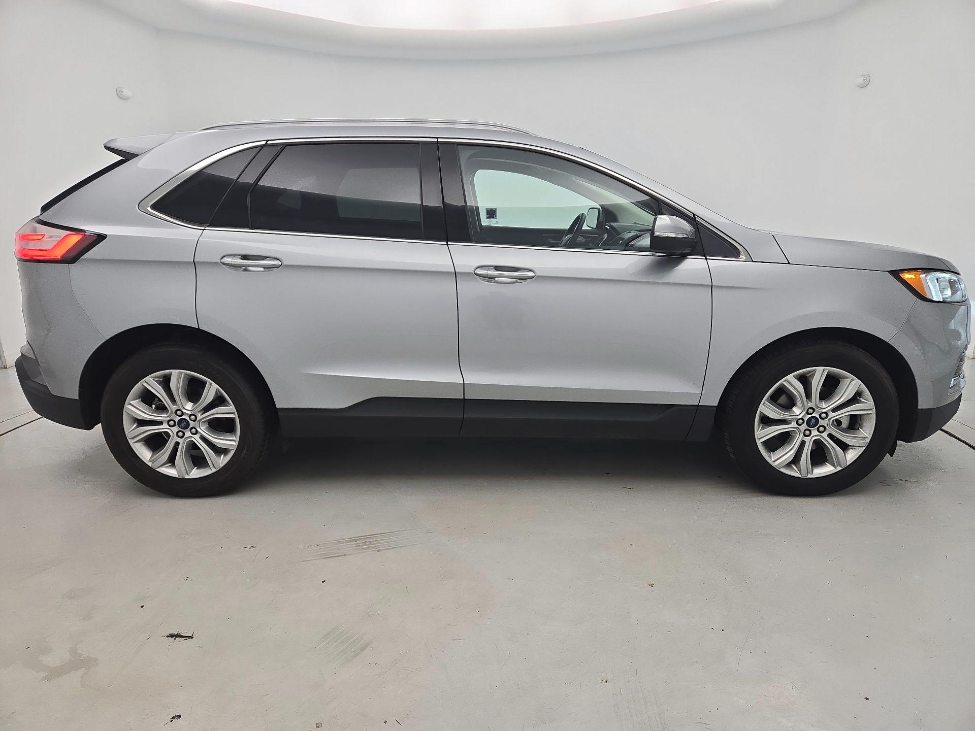 Thumbnail: 2020 Ford Edge - 4