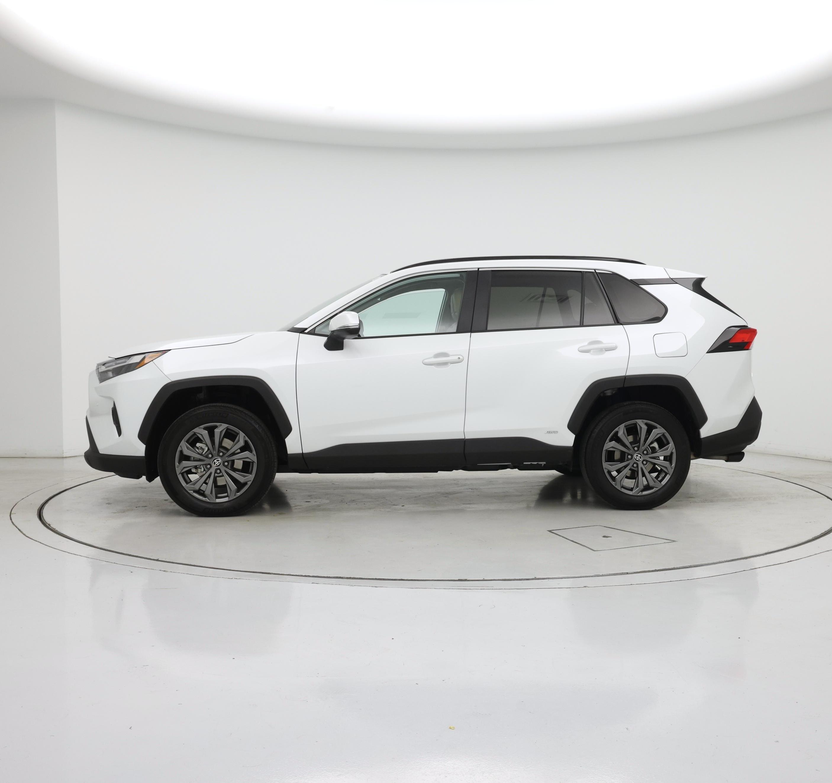 Thumbnail: 2025 Toyota RAV4 - 3