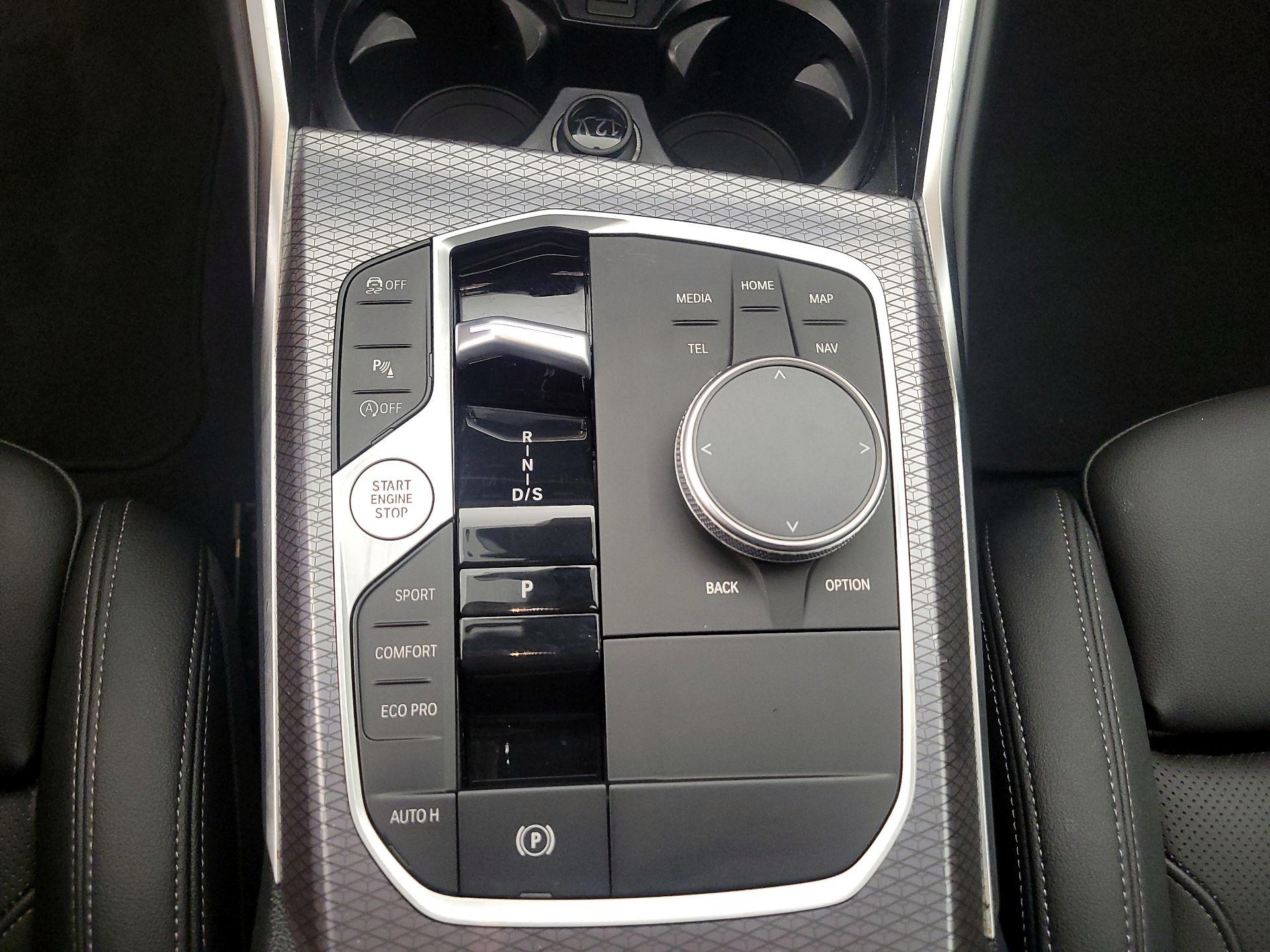 Thumbnail: 2025 BMW 4 Series - 18