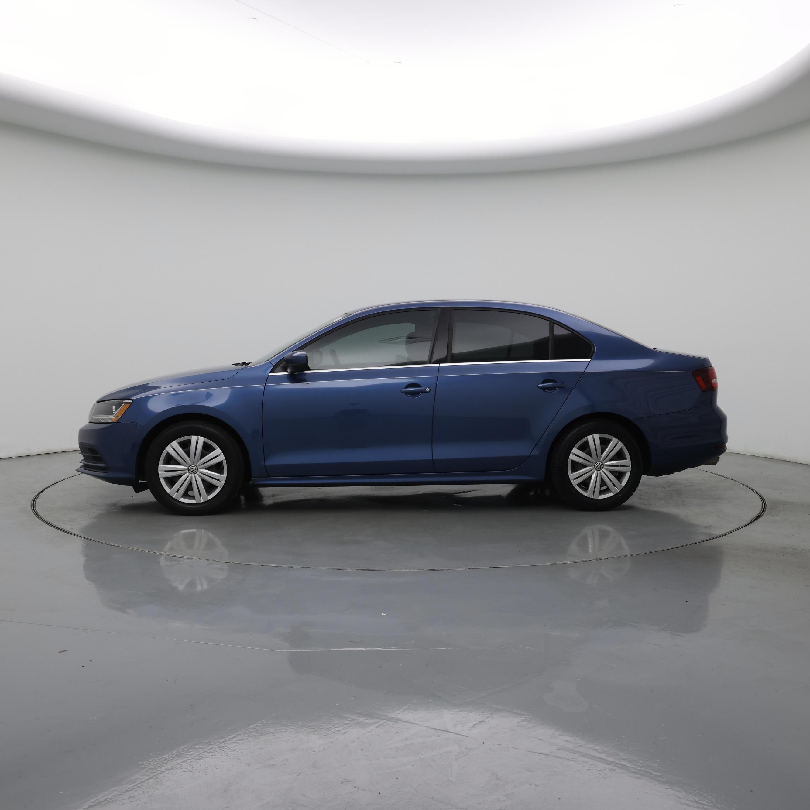 Thumbnail: 2017 Volkswagen Jetta - 3