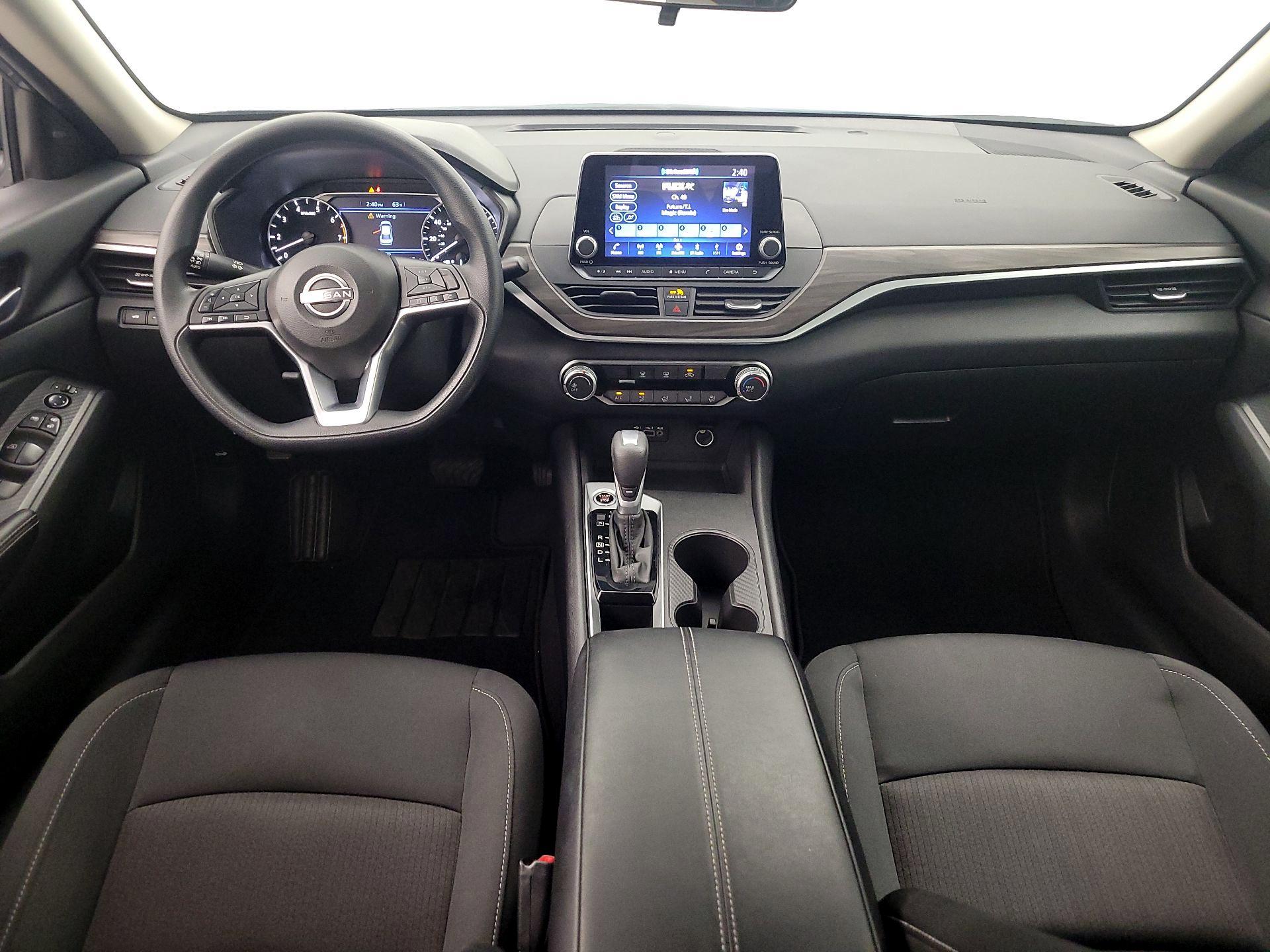 Thumbnail: 2025 Nissan Altima - 9