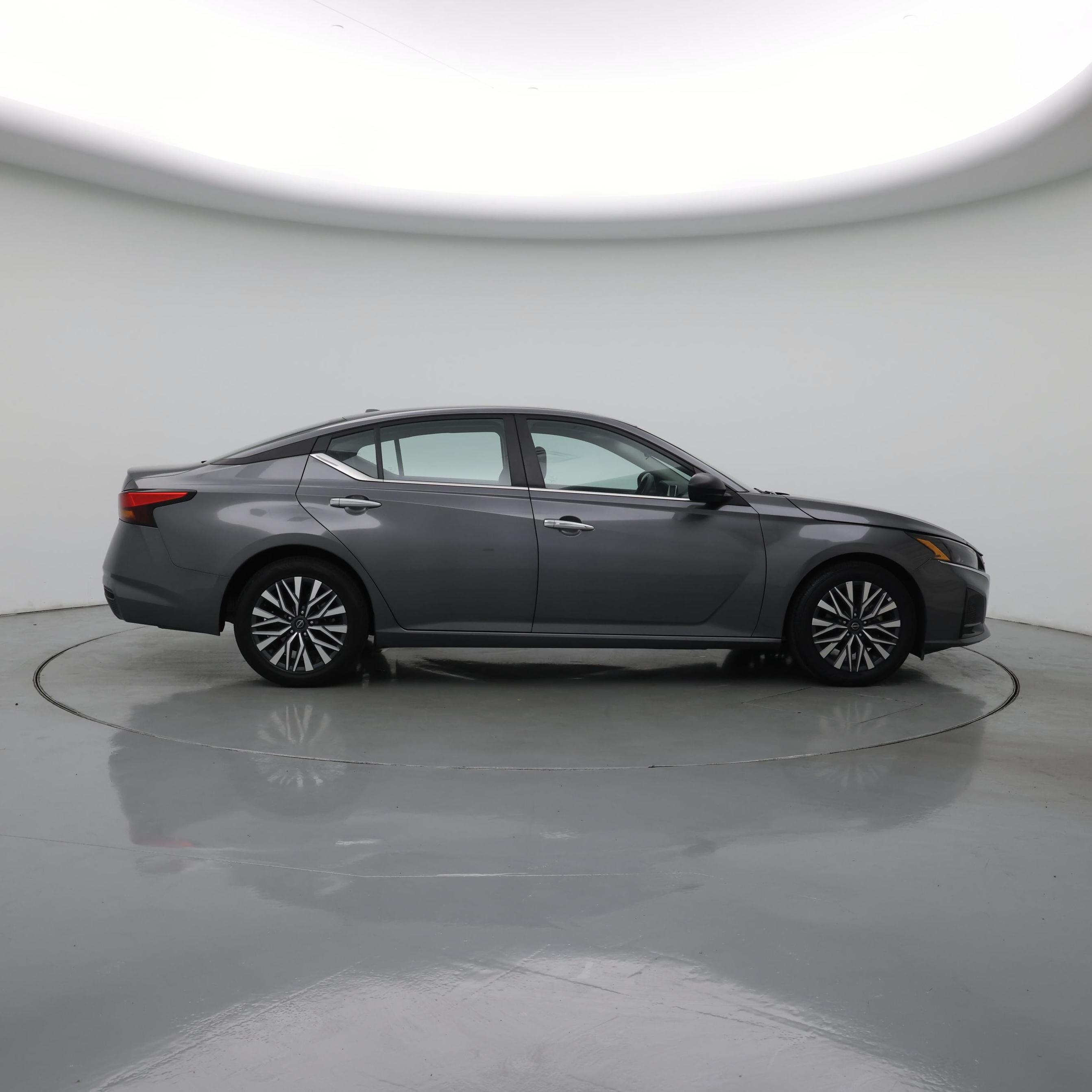Thumbnail: 2025 Nissan Altima - 7