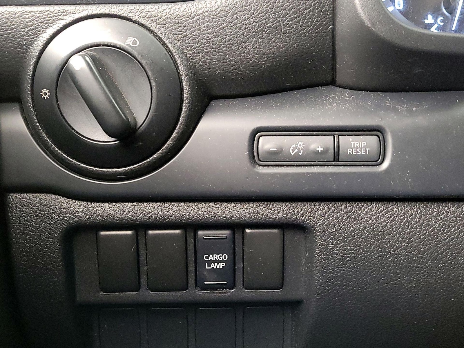 2019 Nissan Titan S - Photo 14