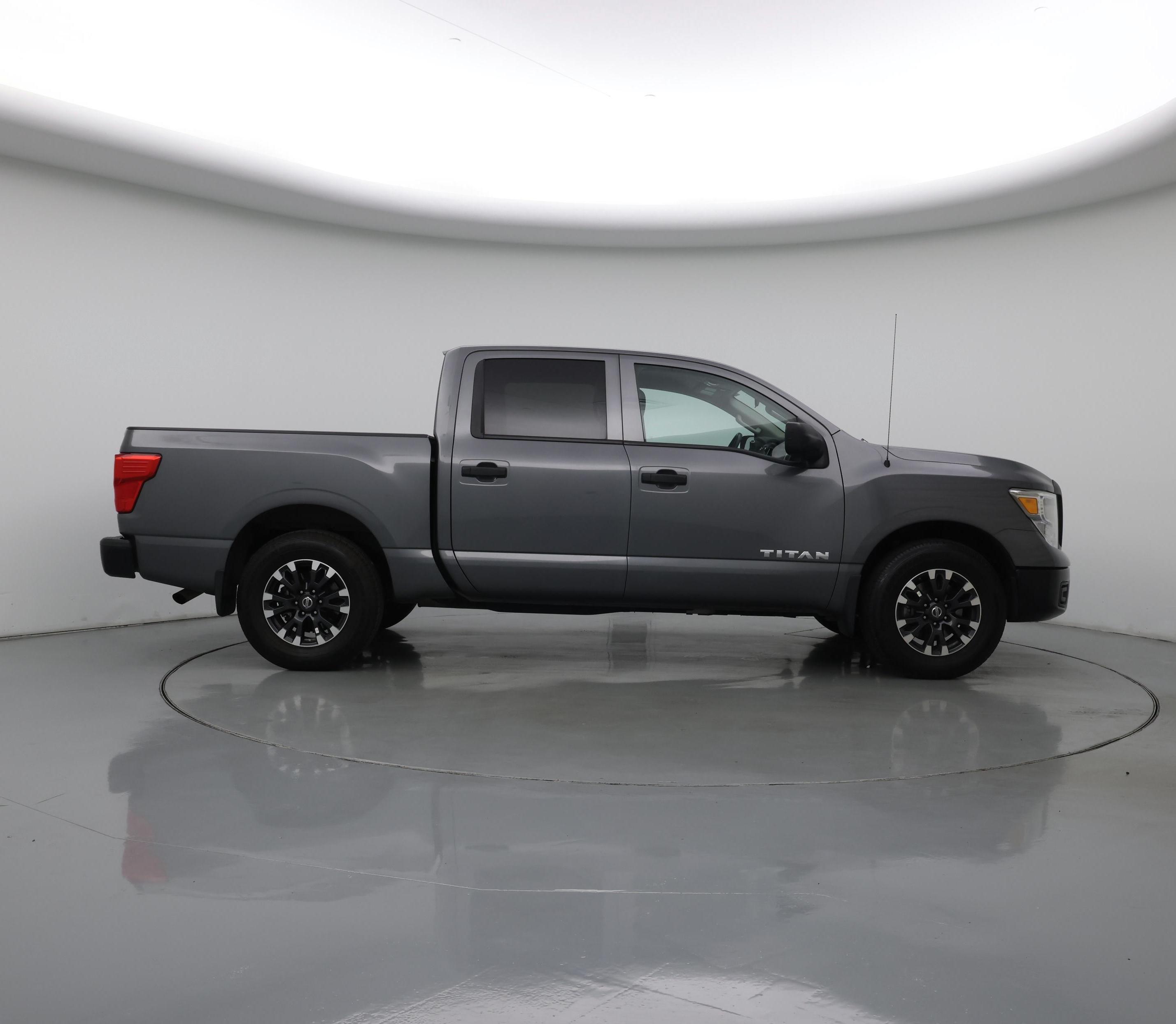 Thumbnail: 2019 Nissan Titan - 7