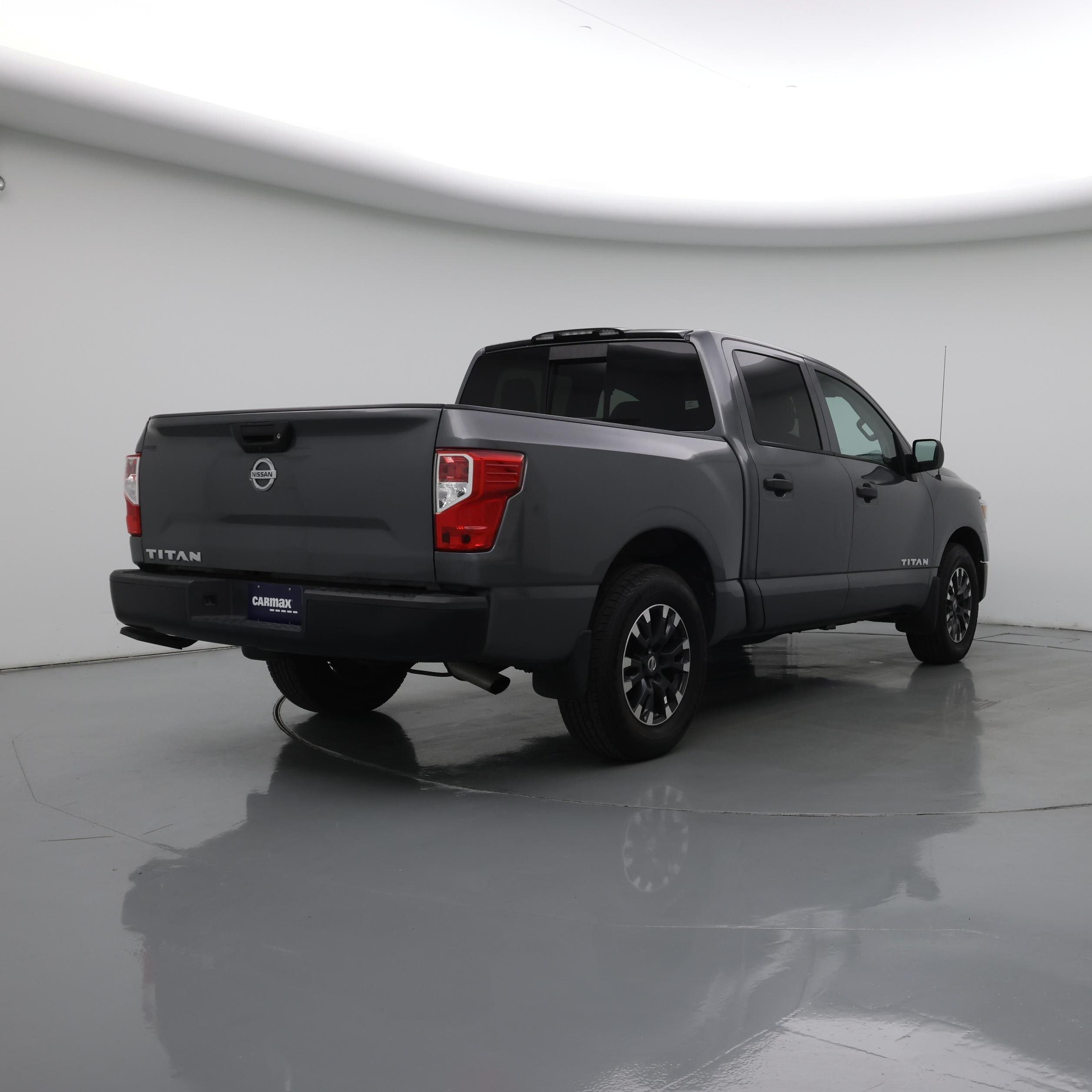 Thumbnail: 2019 Nissan Titan - 8