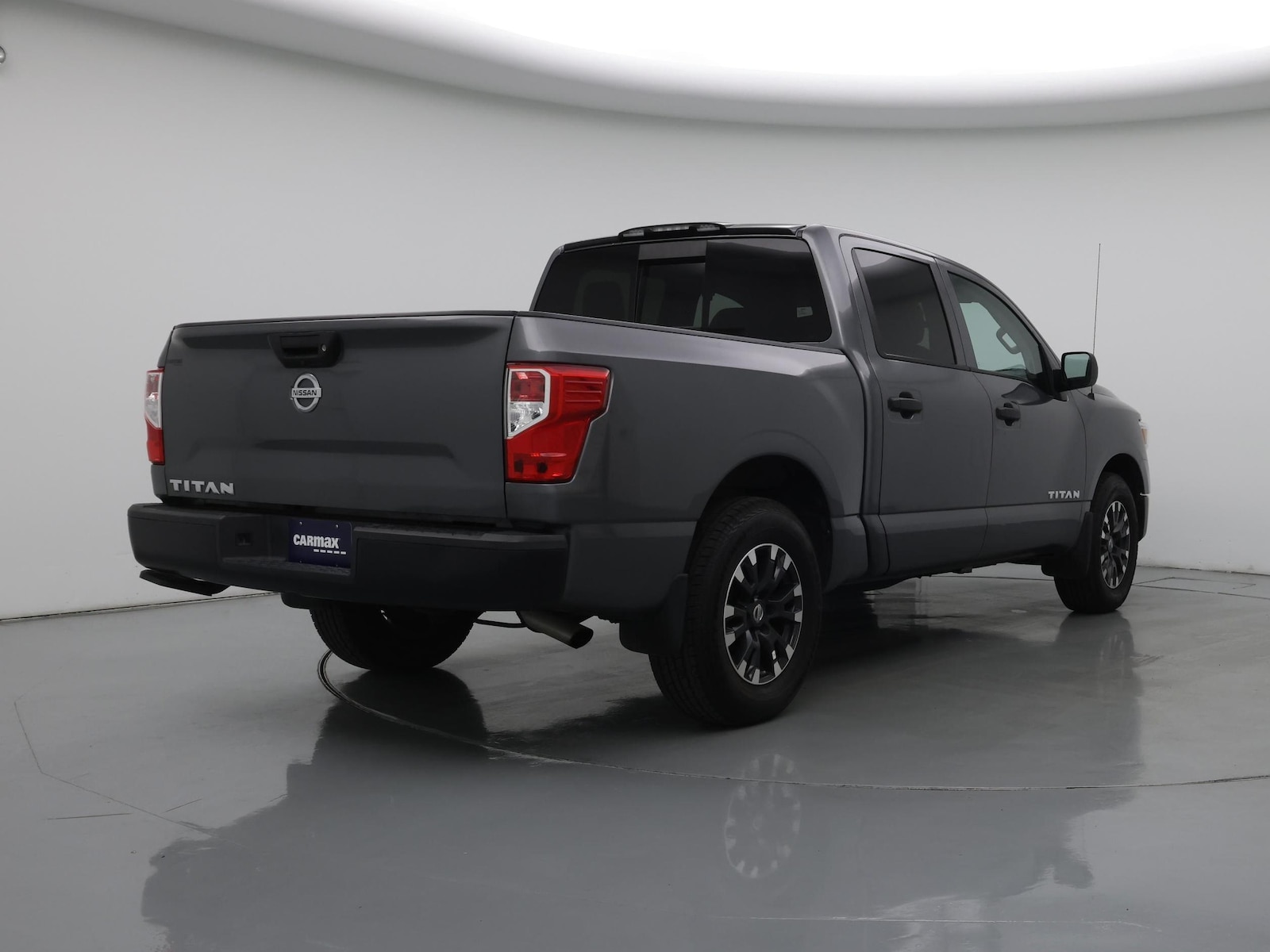 2019 Nissan Titan S - Photo 9