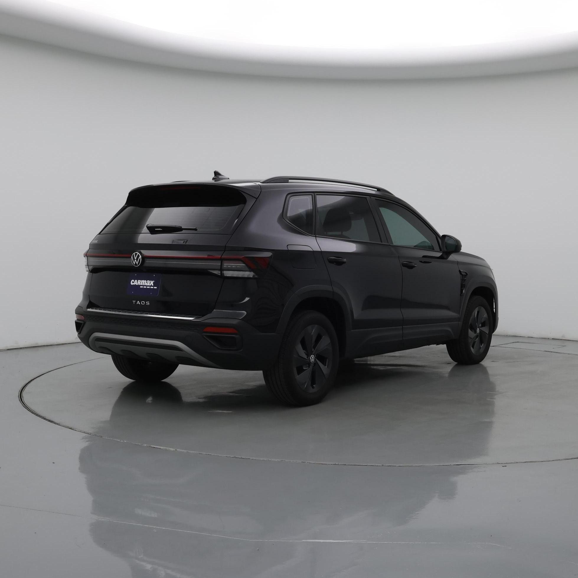 Thumbnail: 2025 Volkswagen Taos - 8