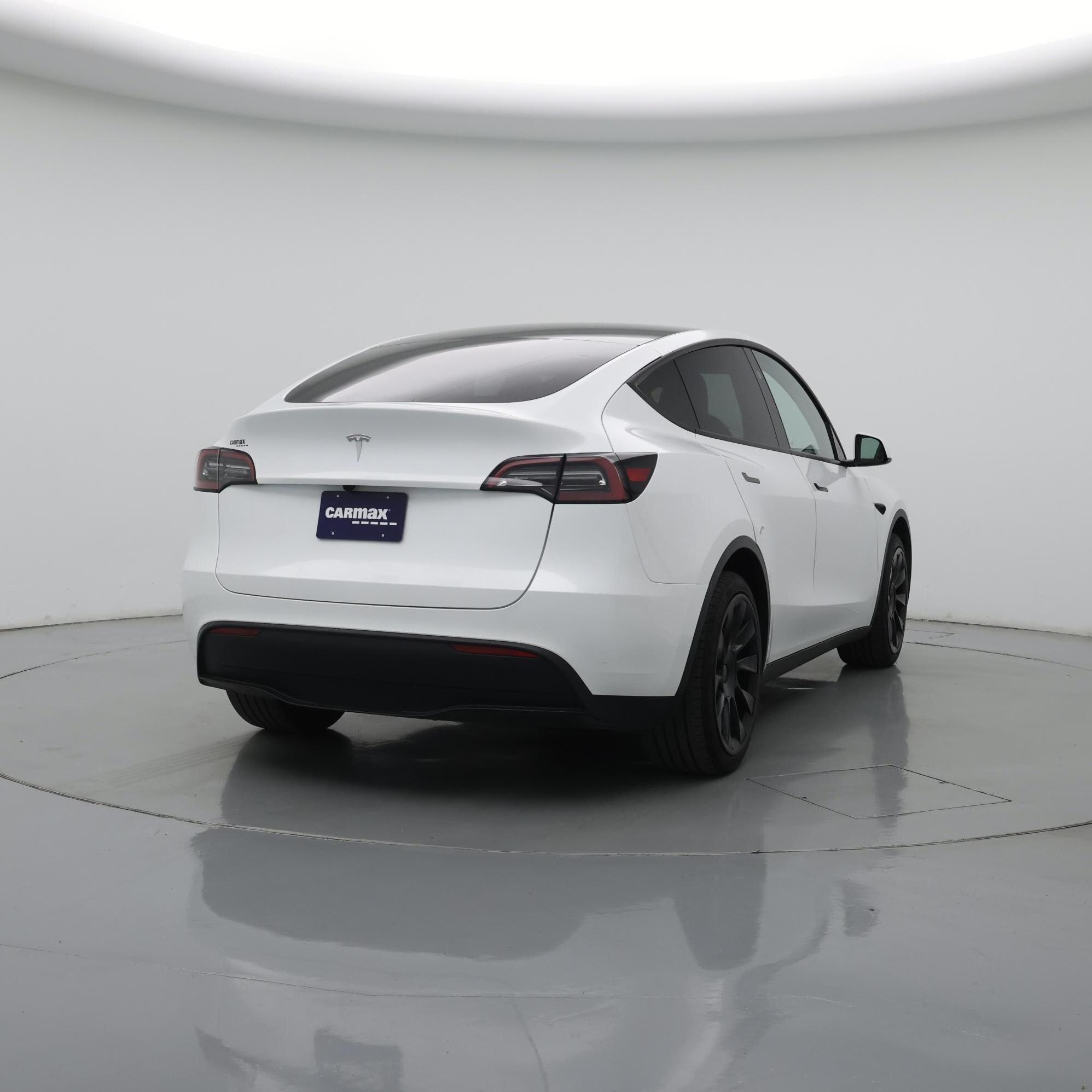 Thumbnail: 2024 Tesla Model Y - 8
