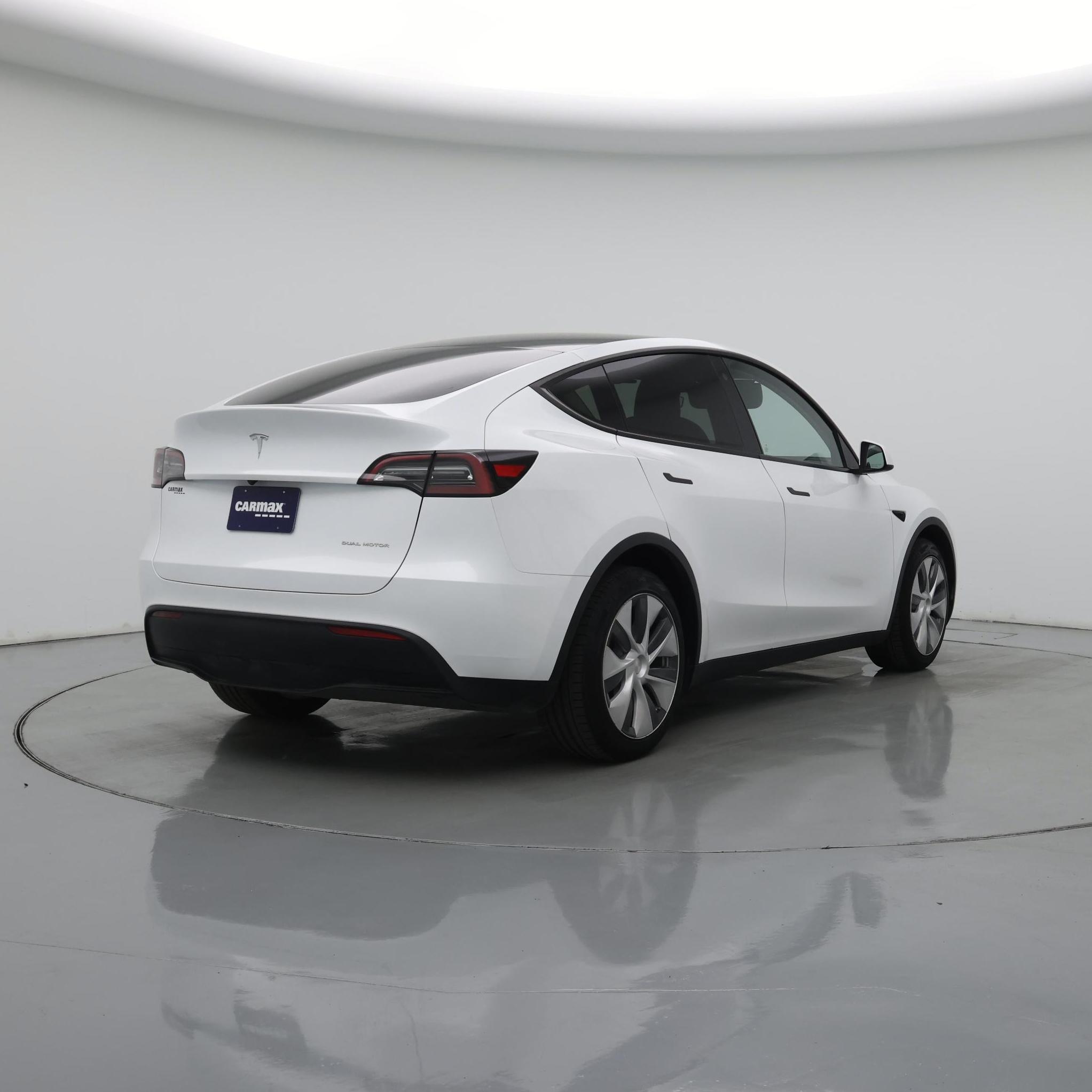 Thumbnail: 2023 Tesla Model Y - 8