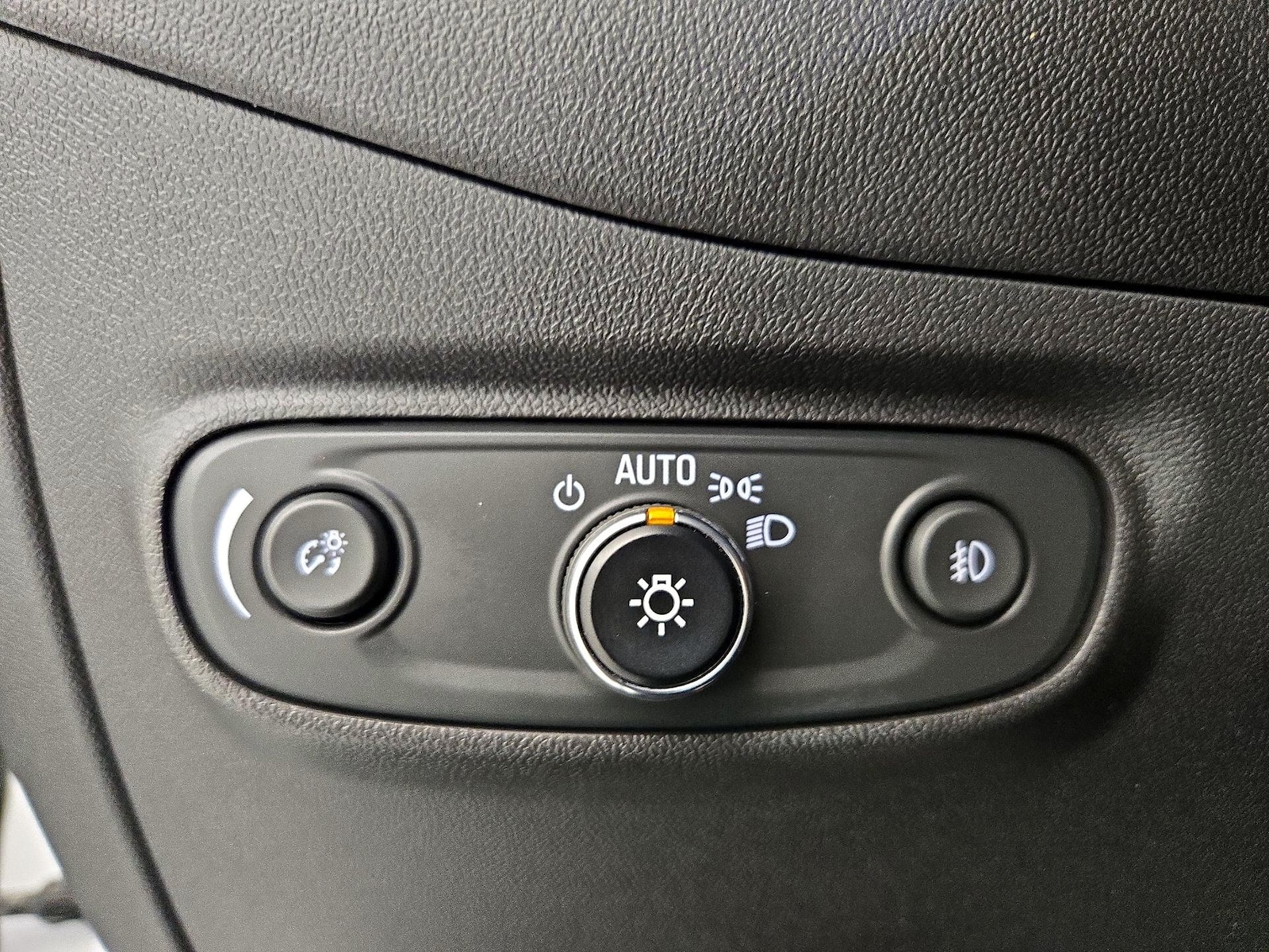 2020 Chevrolet Equinox Premier - Photo 12