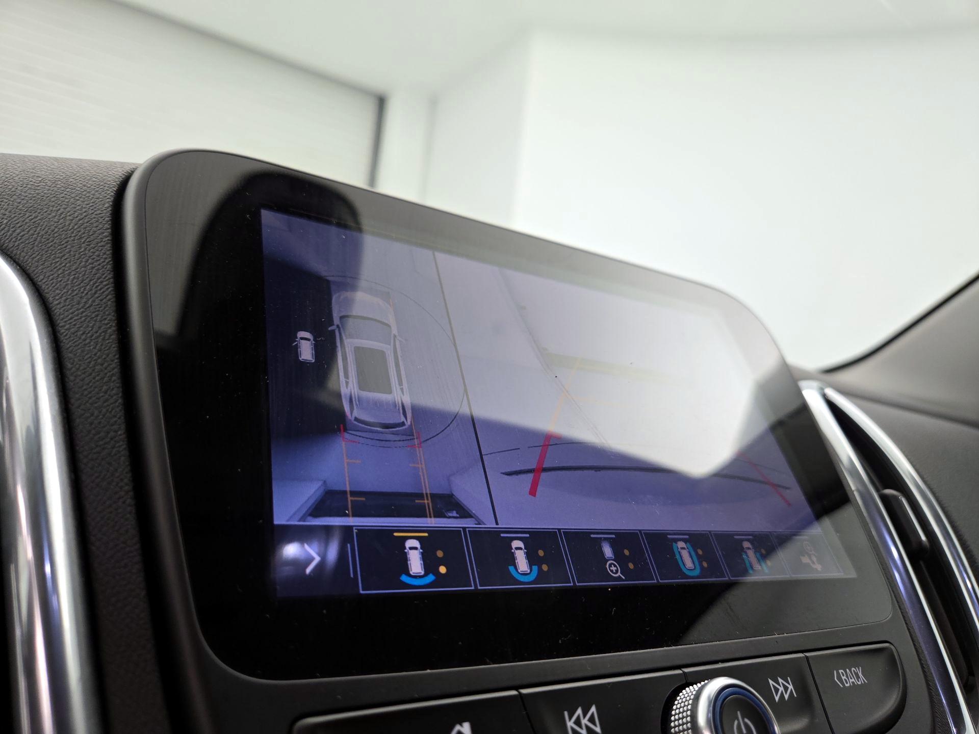 Thumbnail: 2020 Chevrolet Equinox - 13