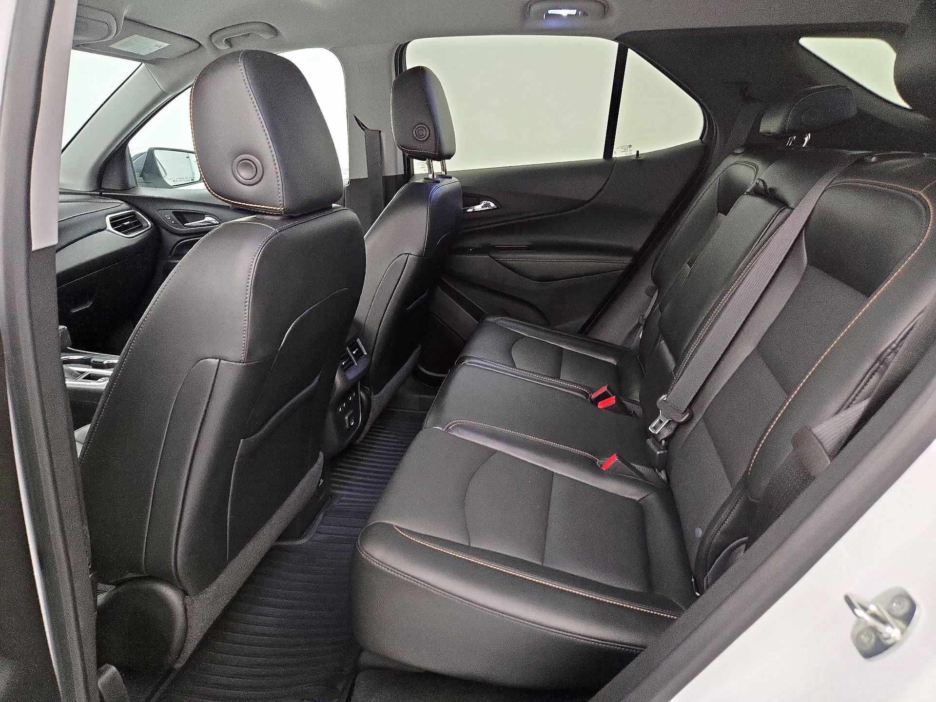 Thumbnail: 2020 Chevrolet Equinox - 18