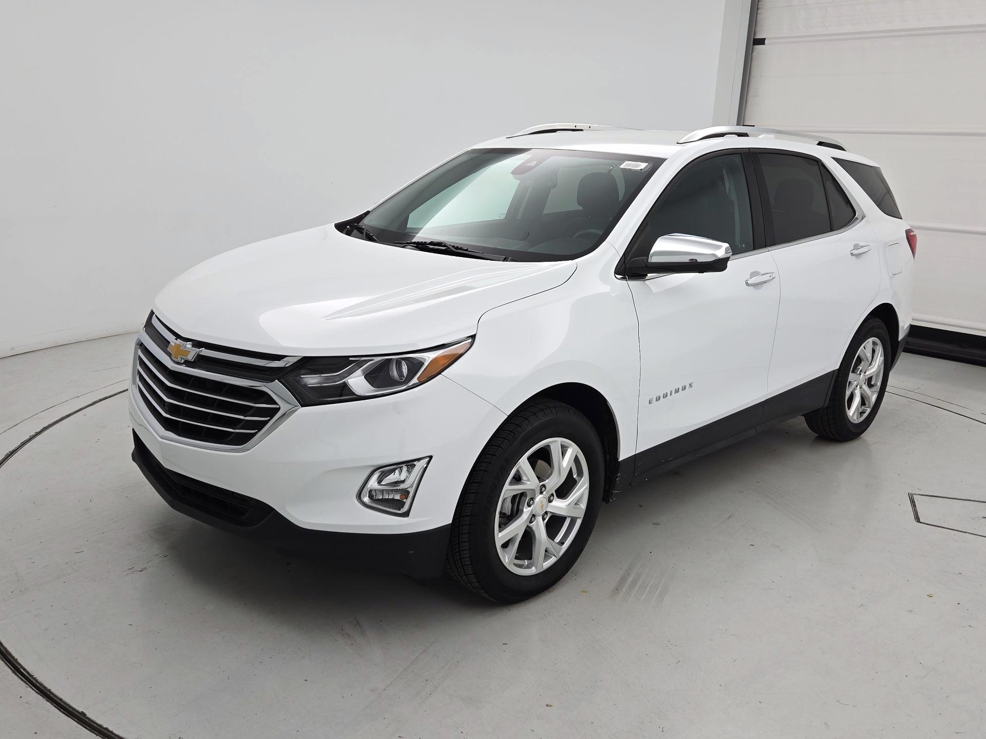 Thumbnail: 2020 Chevrolet Equinox - 3