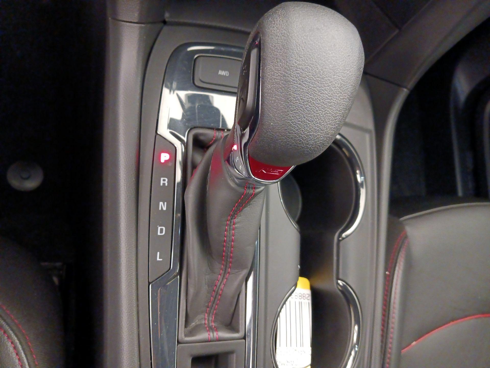 Thumbnail: 2023 Chevrolet Equinox - 17