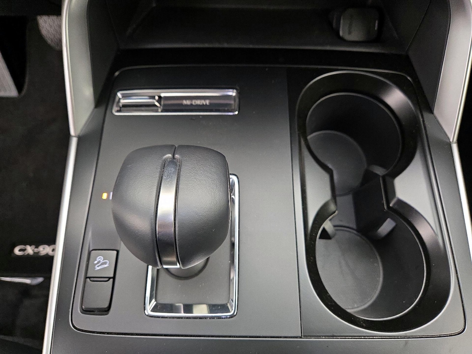 2025 Mazda CX-90 Select Package - Photo 16