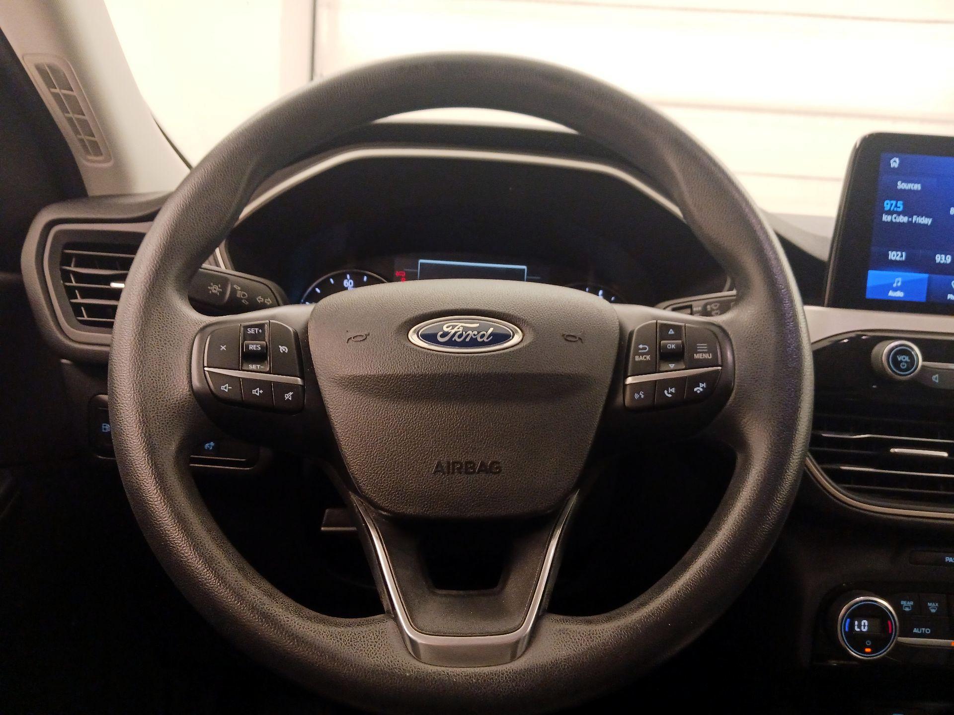 Thumbnail: 2021 Ford Escape - 10