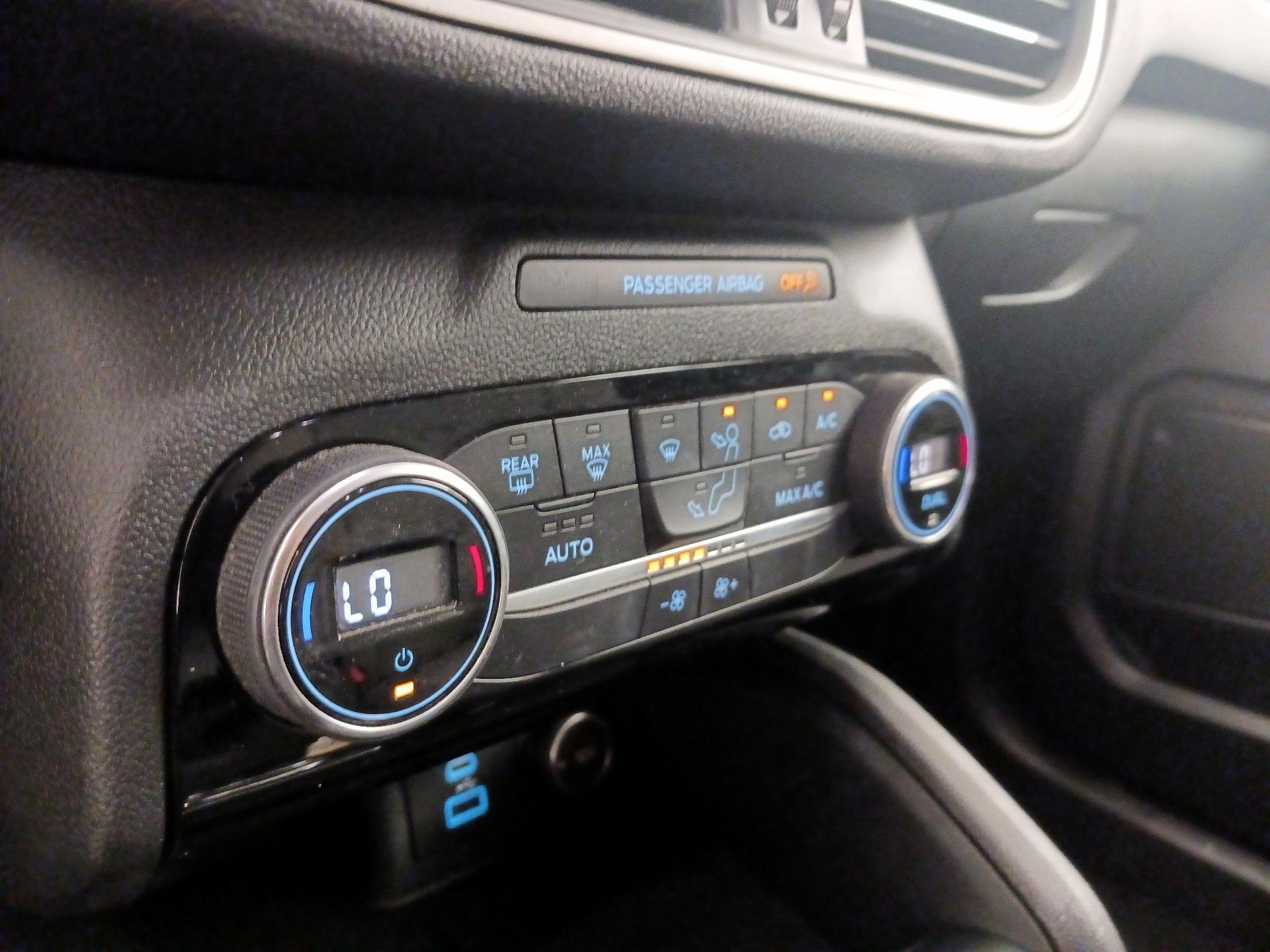 Thumbnail: 2021 Ford Escape - 16