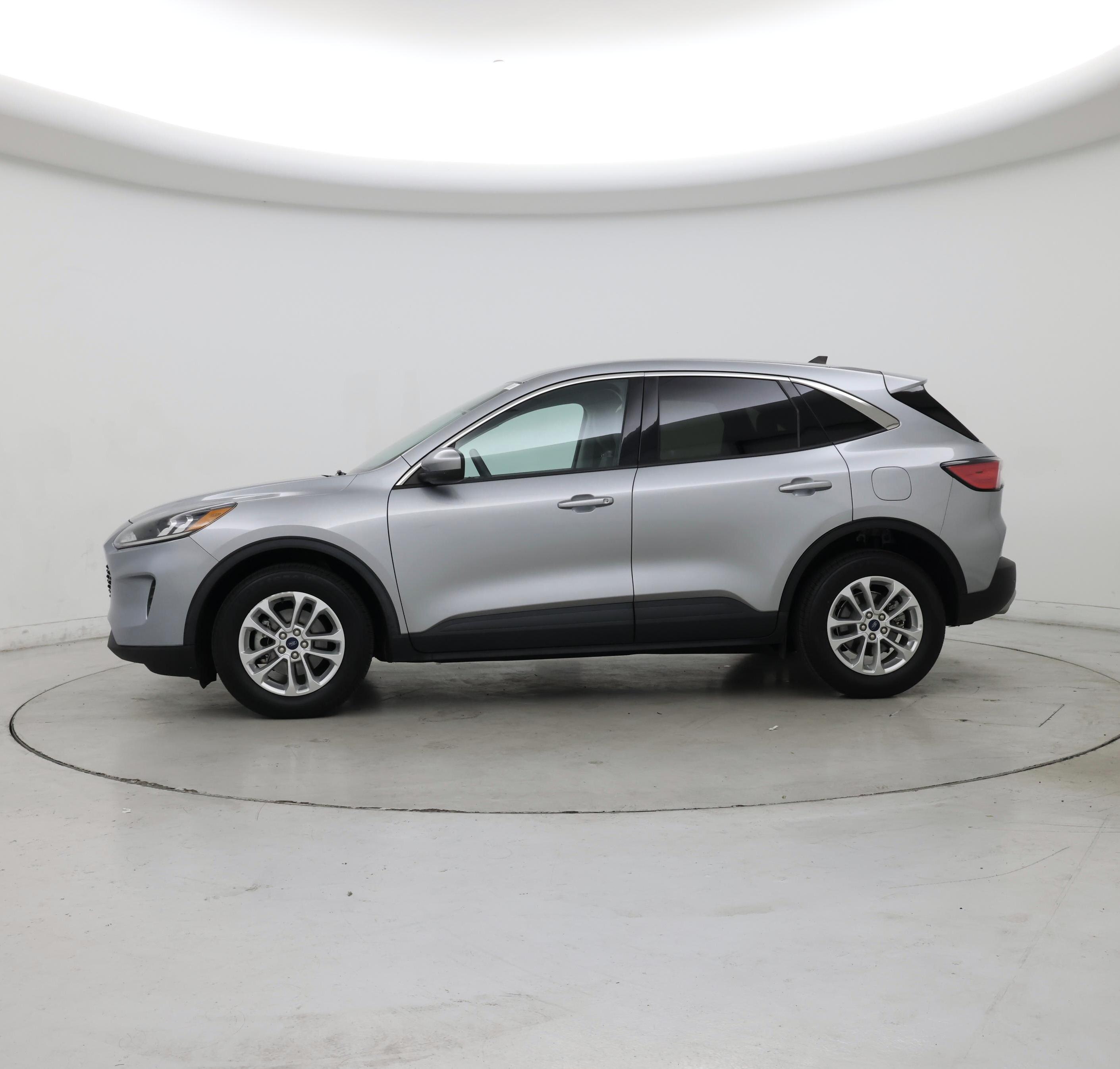 Thumbnail: 2021 Ford Escape - 3