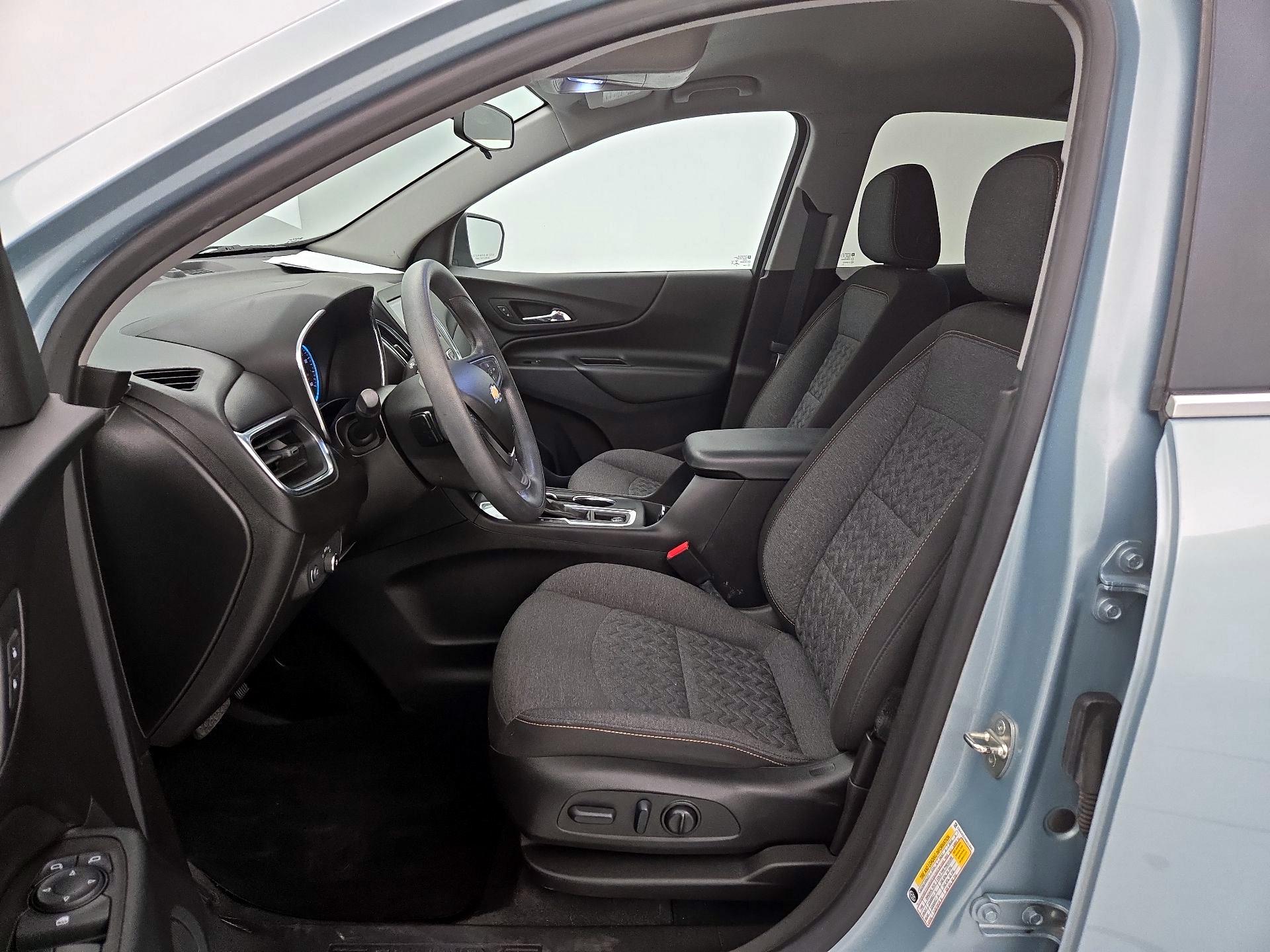 Thumbnail: 2022 Chevrolet Equinox - 11
