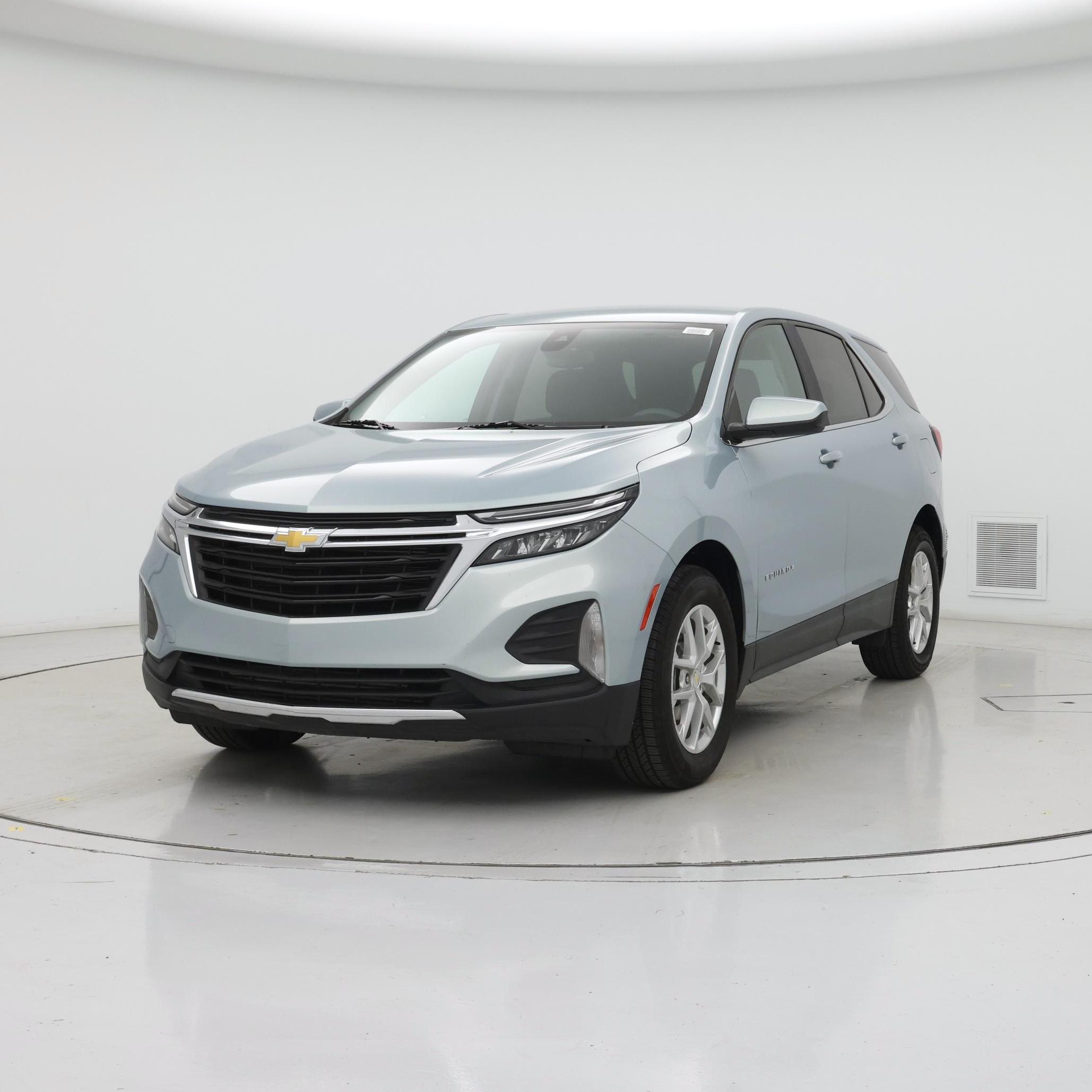 Thumbnail: 2022 Chevrolet Equinox - 4