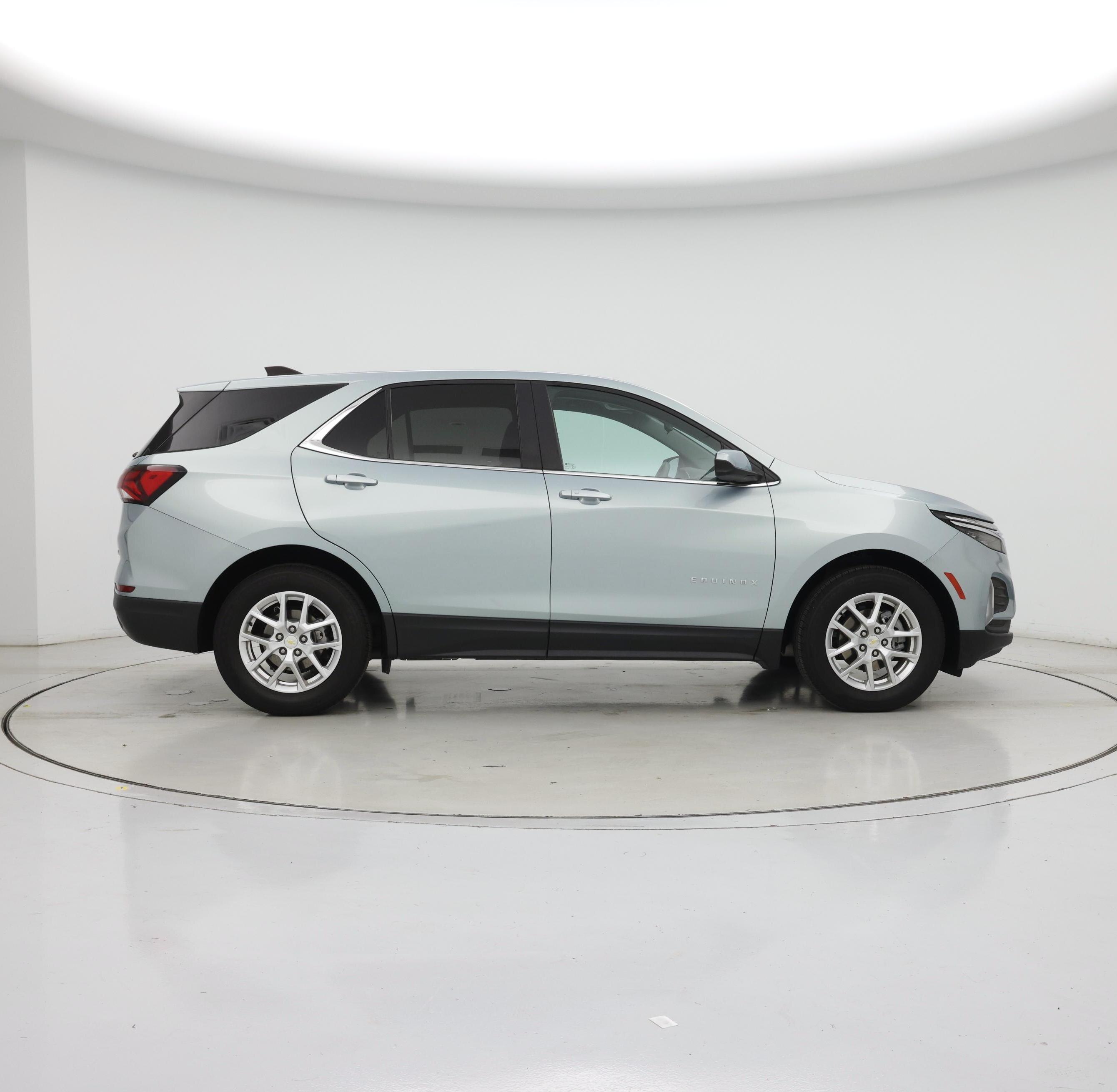 Thumbnail: 2022 Chevrolet Equinox - 7