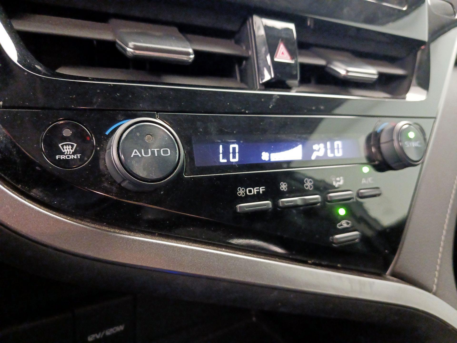 Thumbnail: 2023 Toyota Camry - 16