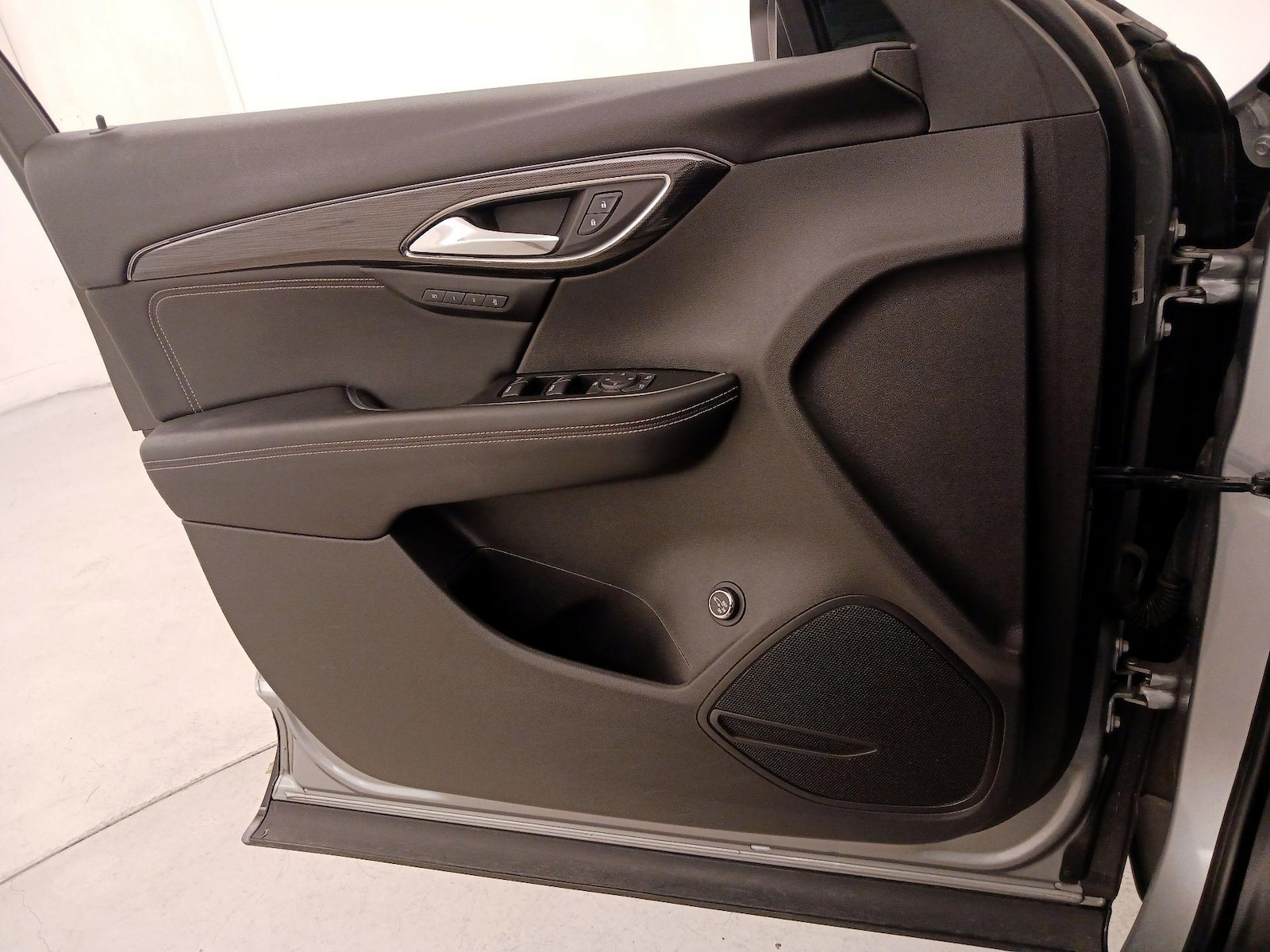 2023 Buick Envision Essence - Photo 13