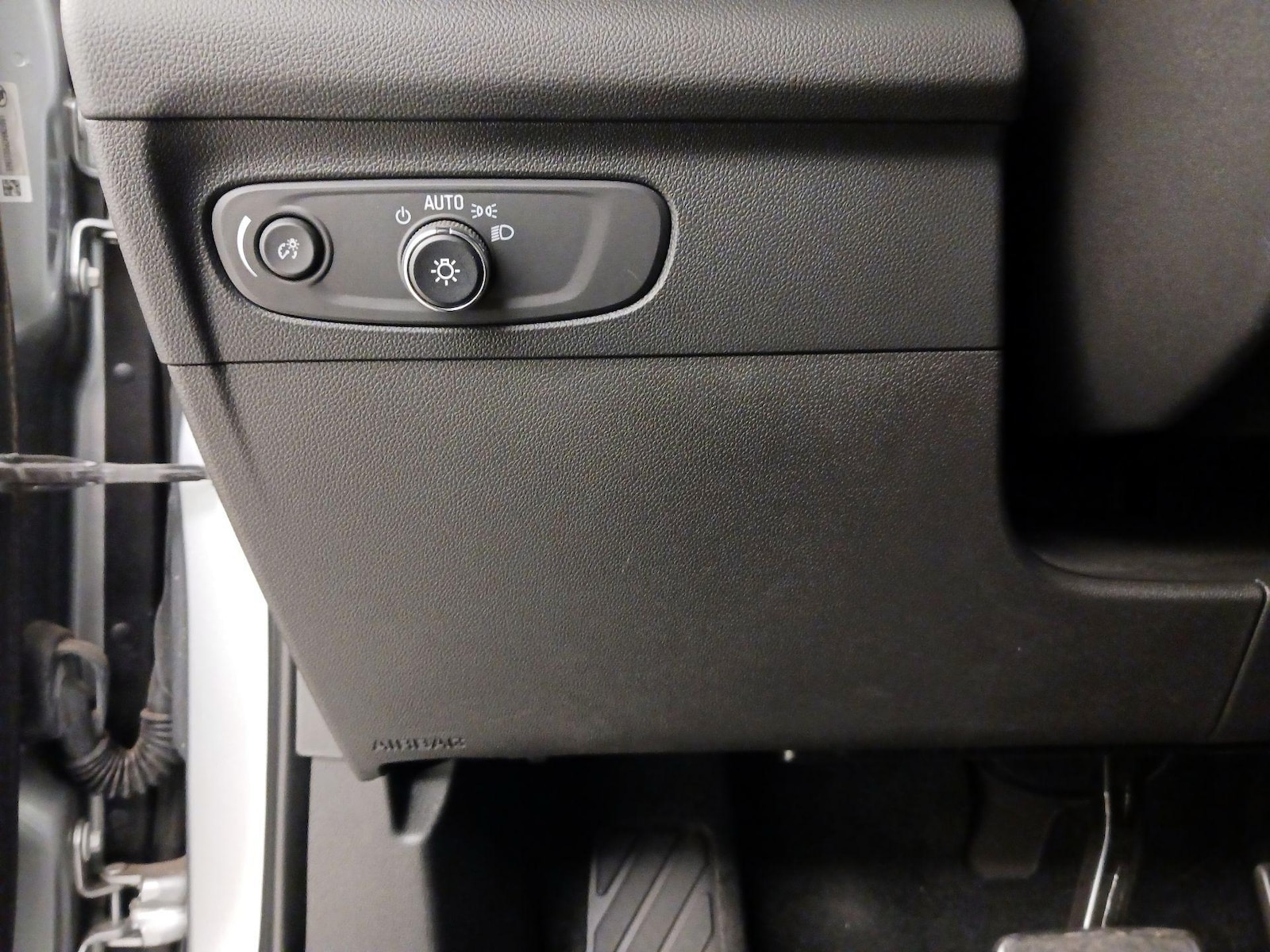 2023 Buick Envision Essence - Photo 14