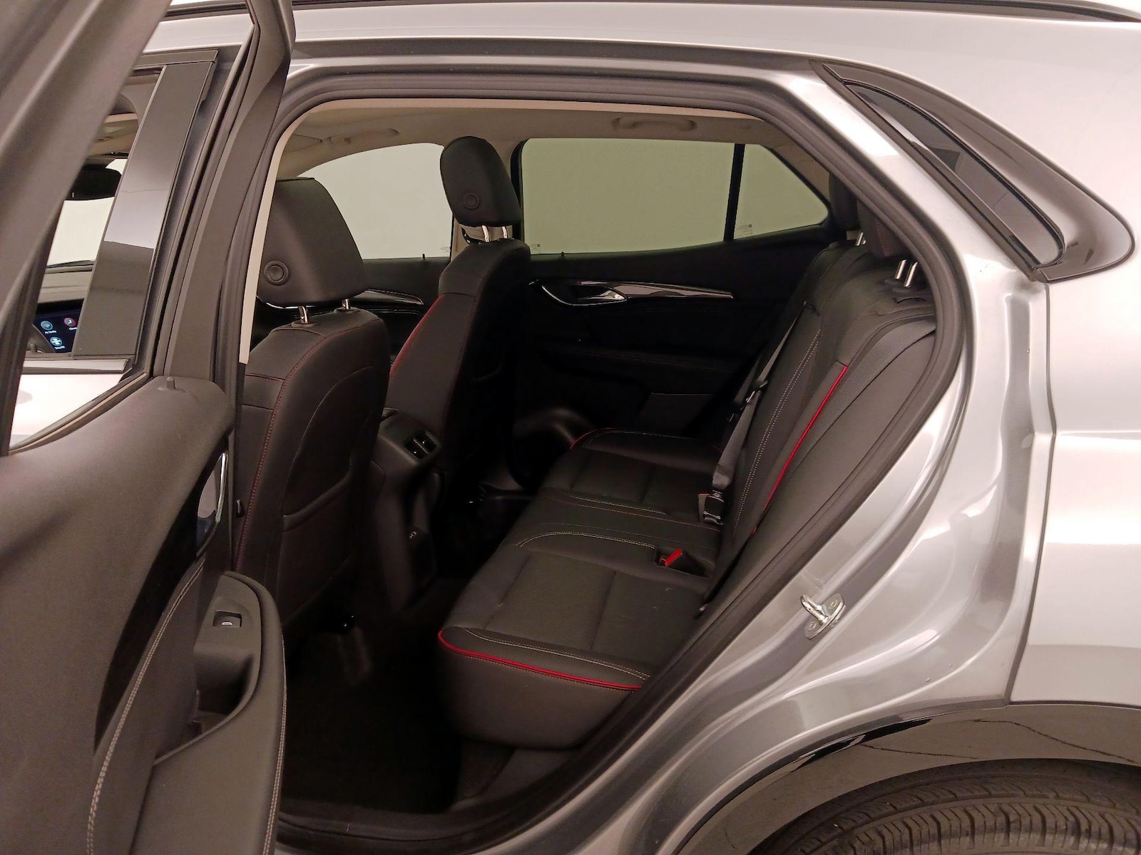 2023 Buick Envision Essence - Photo 21