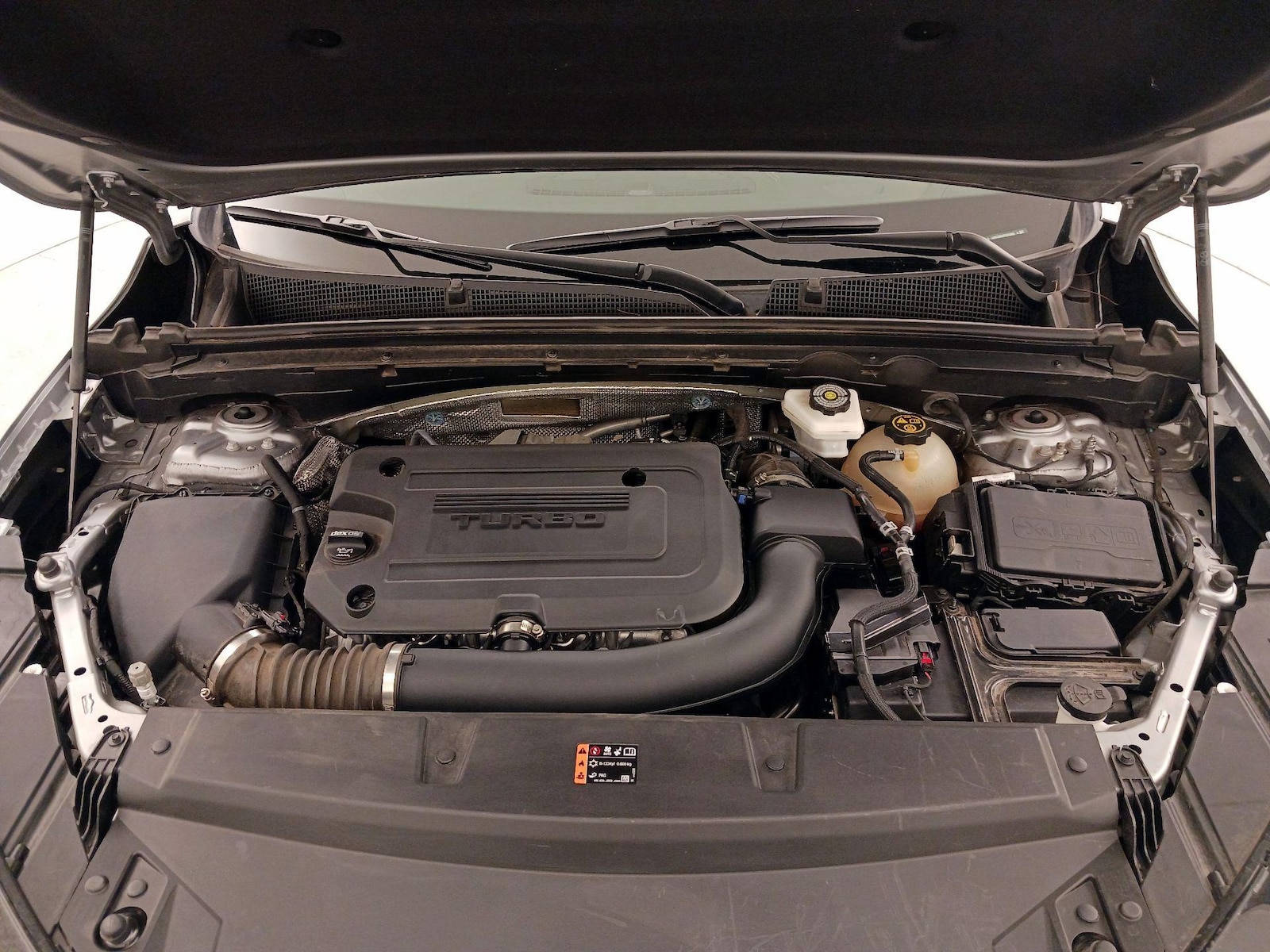 2023 Buick Envision Essence - Photo 23