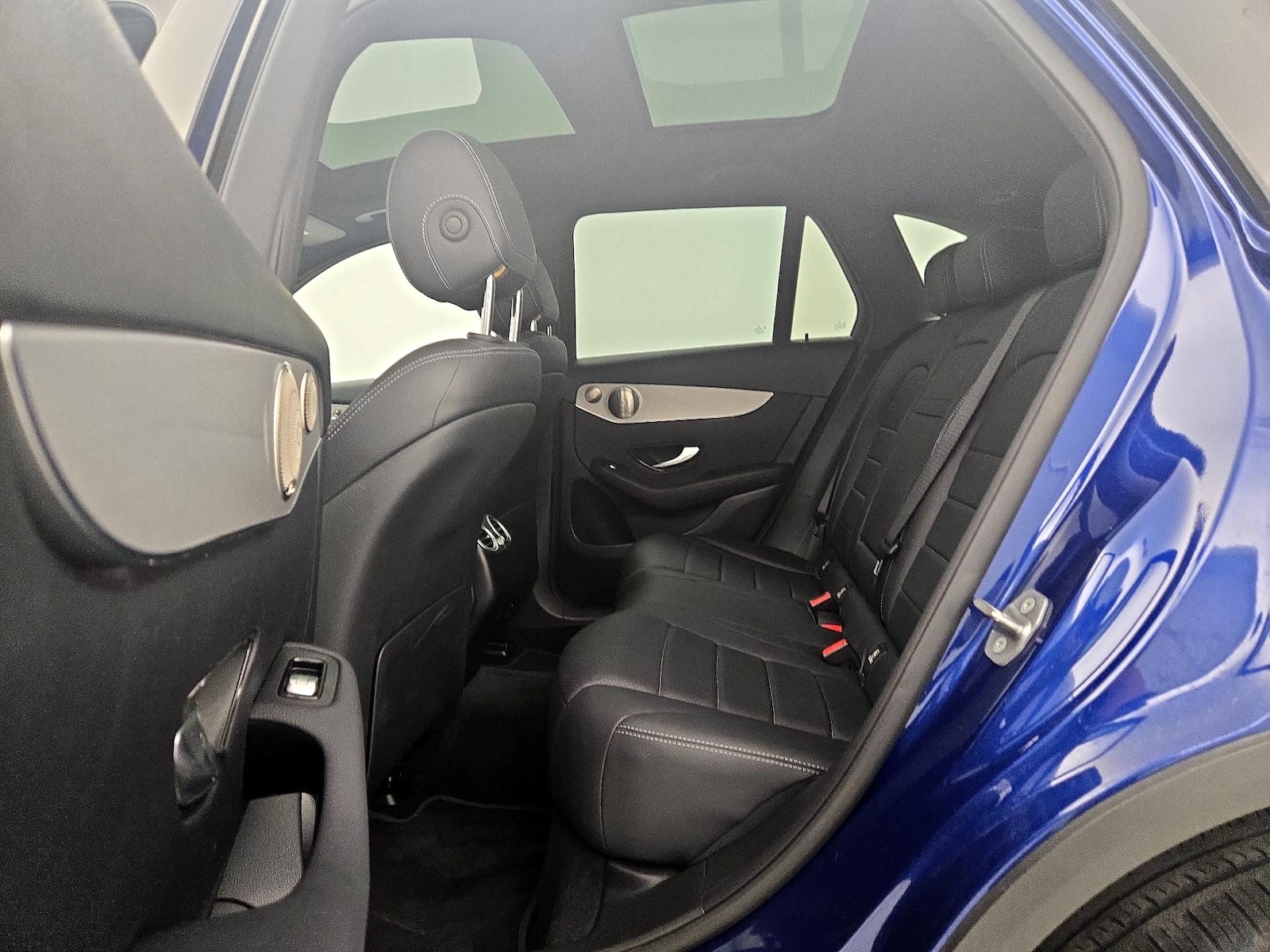 2021 Mercedes-Benz GLC GLC300 - Photo 19