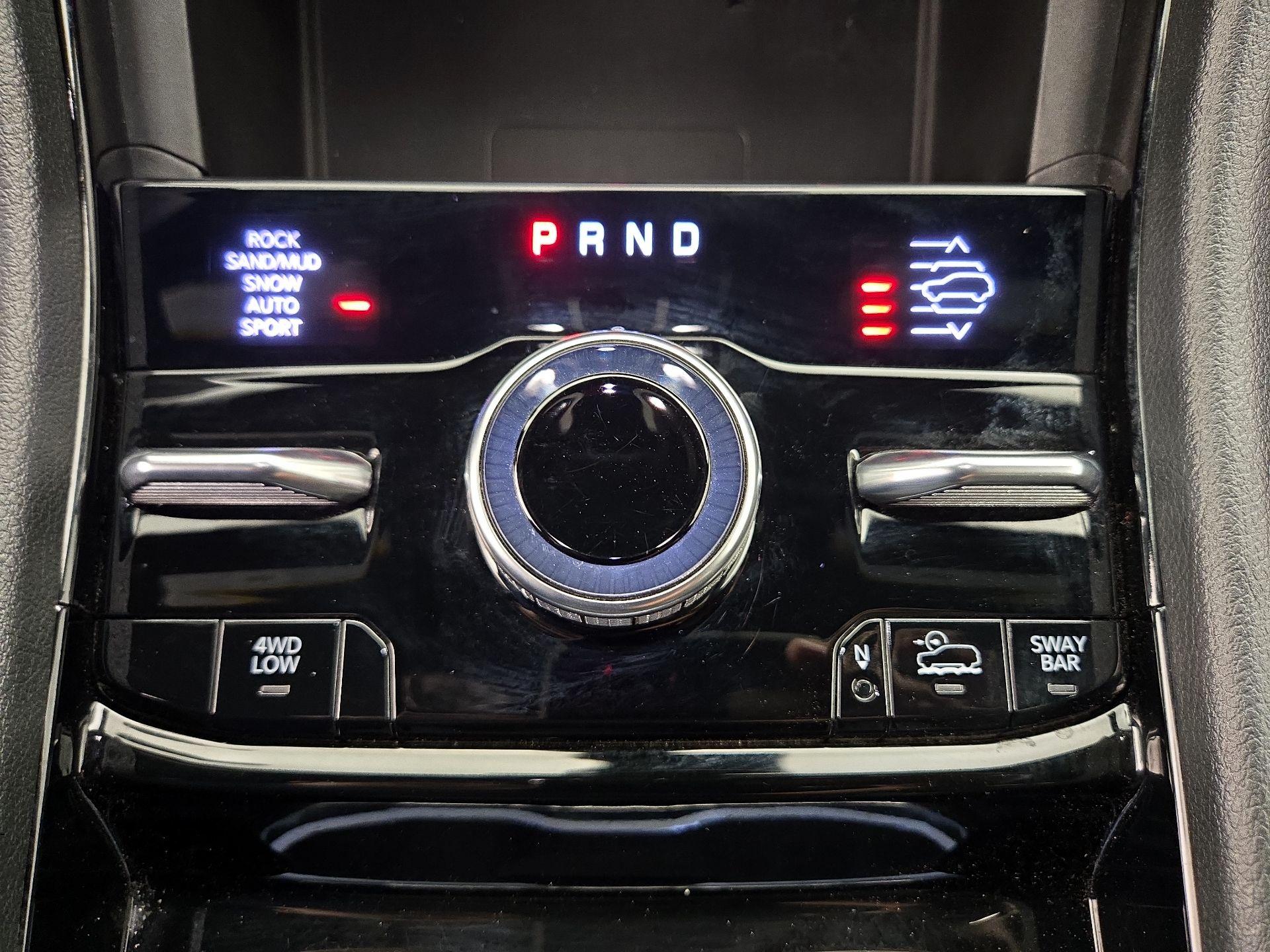 Thumbnail: 2023 Jeep Grand Cherokee - 18