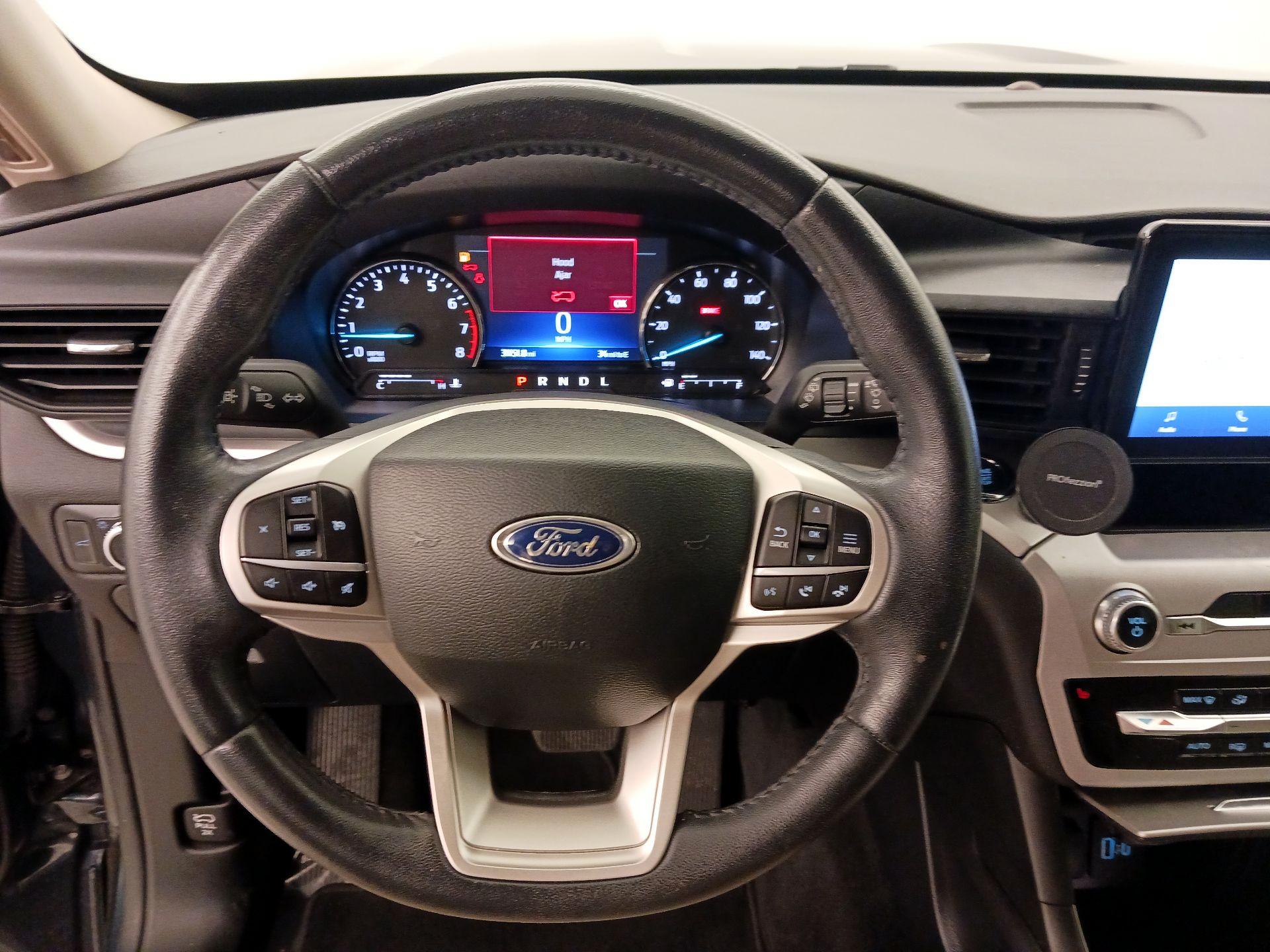 Thumbnail: 2022 Ford Explorer - 10