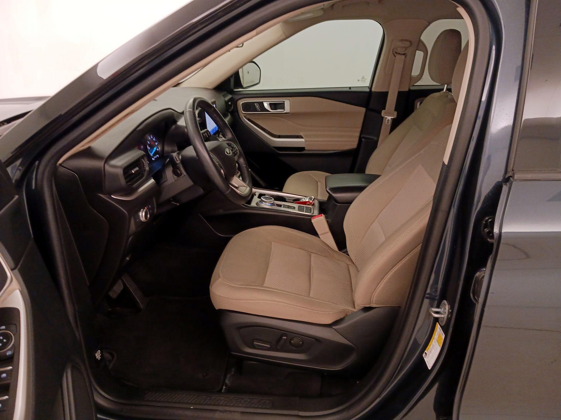 Thumbnail: 2022 Ford Explorer - 11