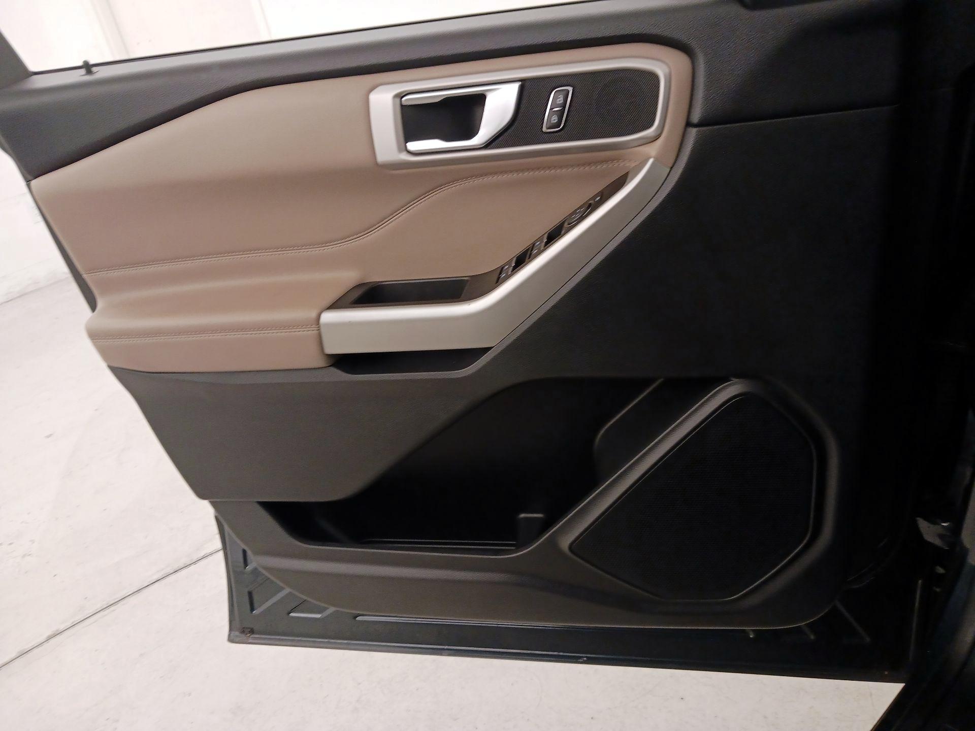 Thumbnail: 2022 Ford Explorer - 12