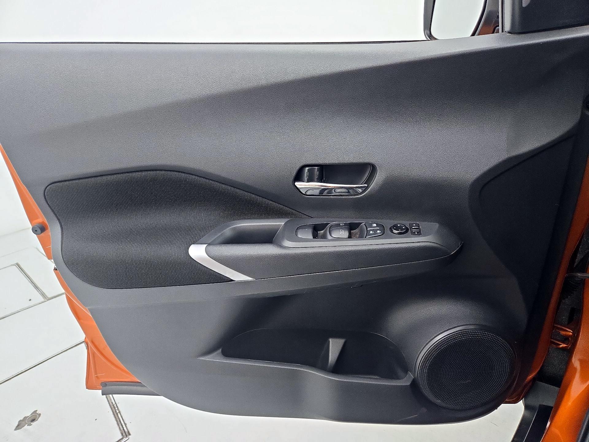 Thumbnail: 2022 Nissan Kicks - 10