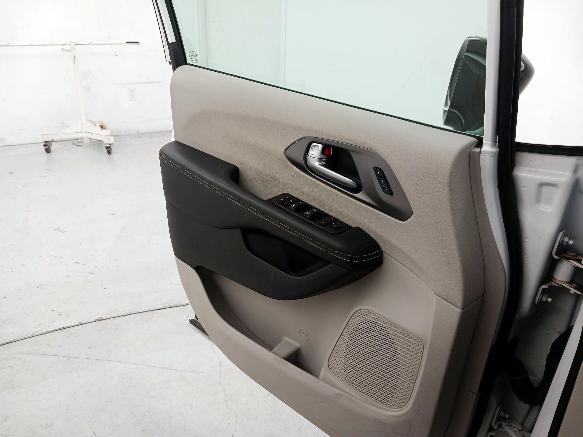 Thumbnail: 2024 Chrysler Pacifica - 12