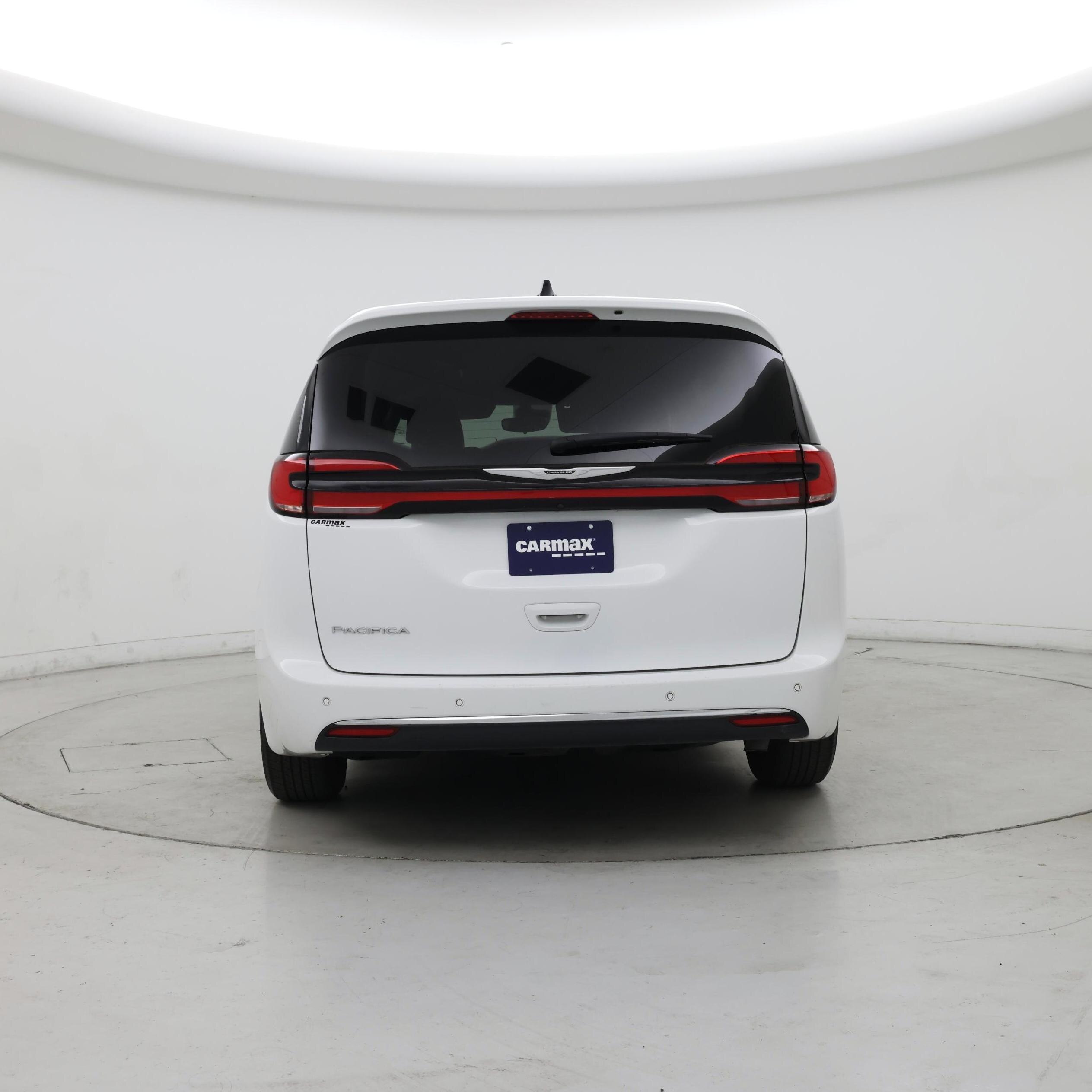 Thumbnail: 2024 Chrysler Pacifica - 6