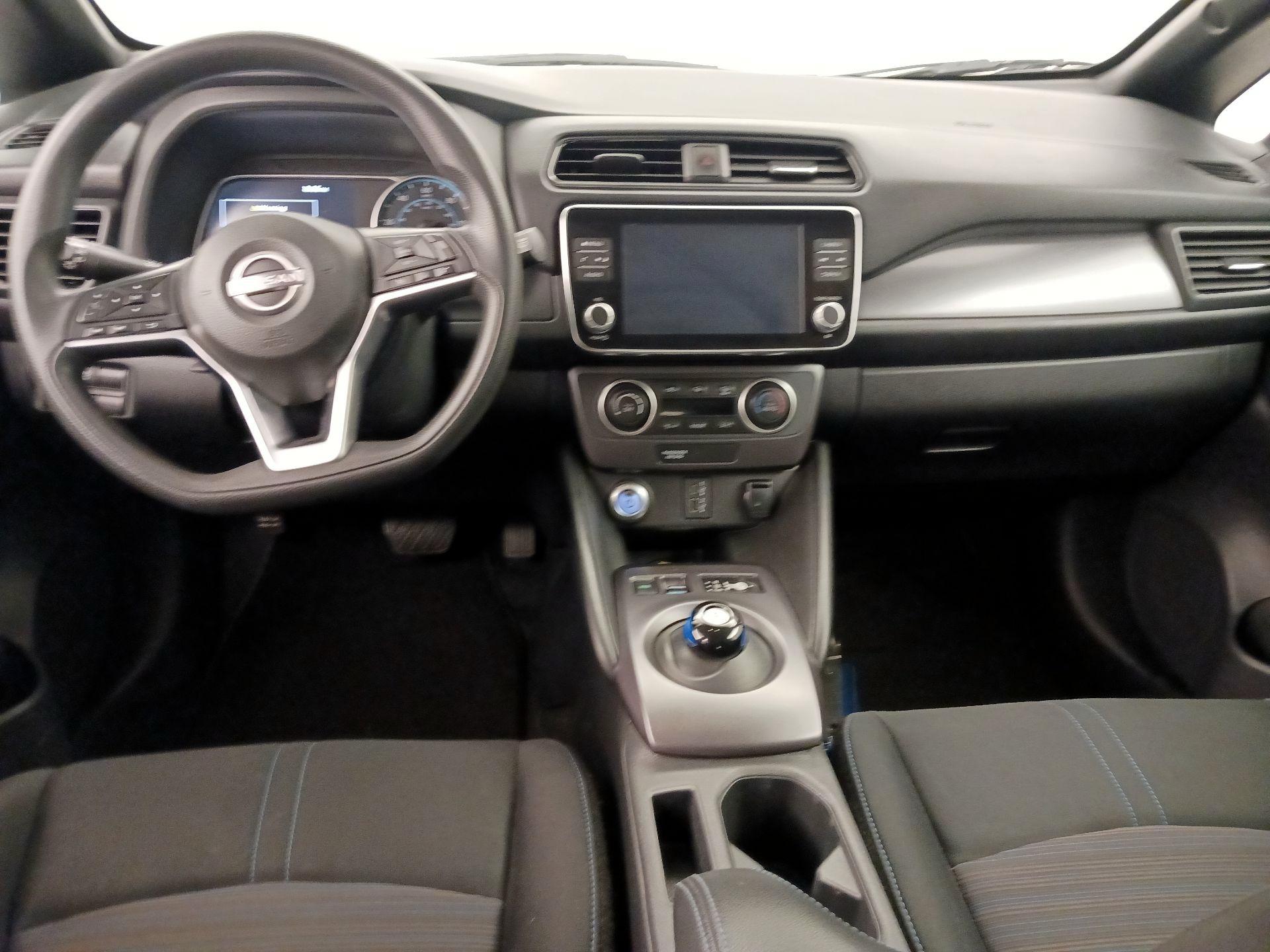 Thumbnail: 2023 Nissan Leaf - 9
