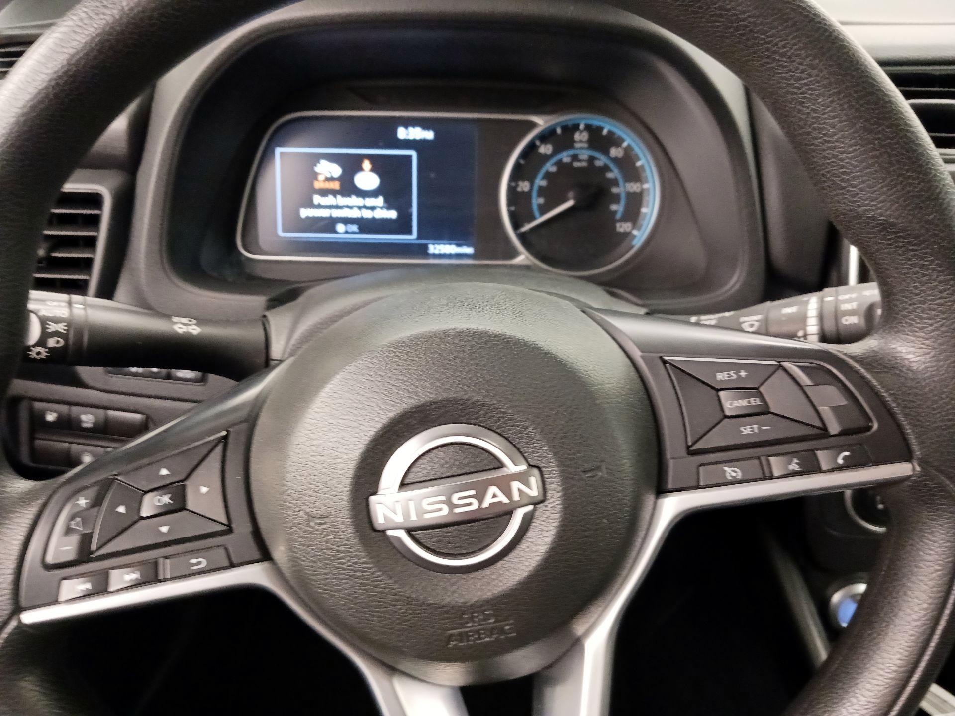 Thumbnail: 2023 Nissan Leaf - 10