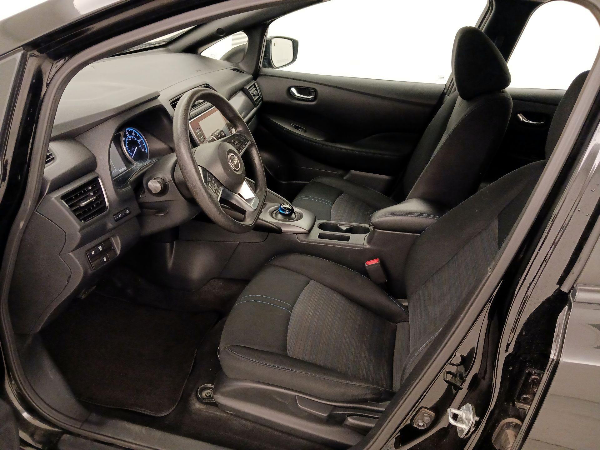 Thumbnail: 2023 Nissan Leaf - 11