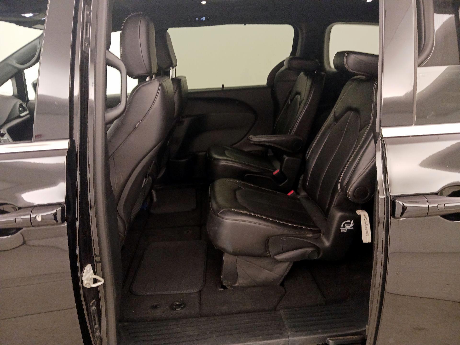 Thumbnail: 2025 Chrysler Pacifica - 19